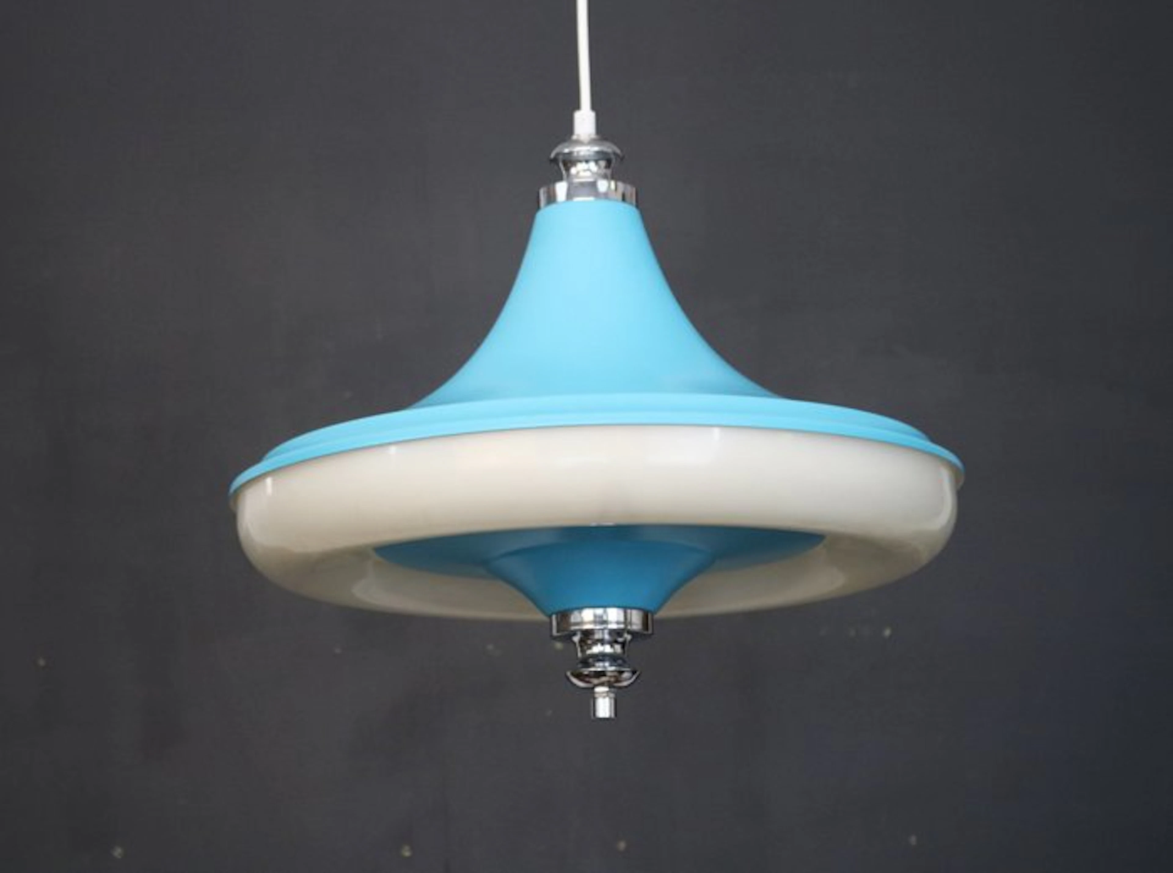 Massive Belgium - Lamp - Blue, white, chrome - Metal, Plastic