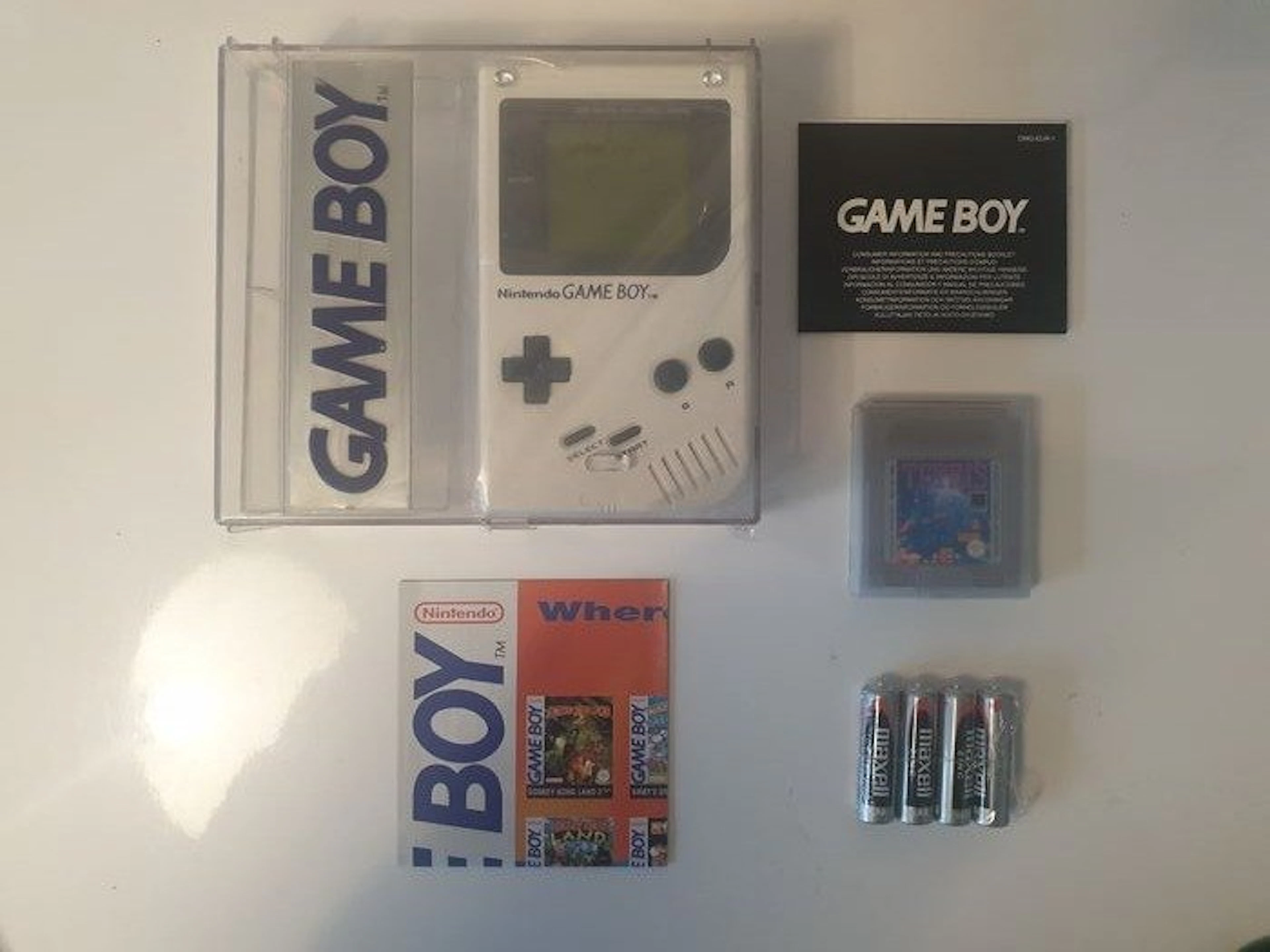Nintendo - Gameboy Classic - "White" Play it Loud...