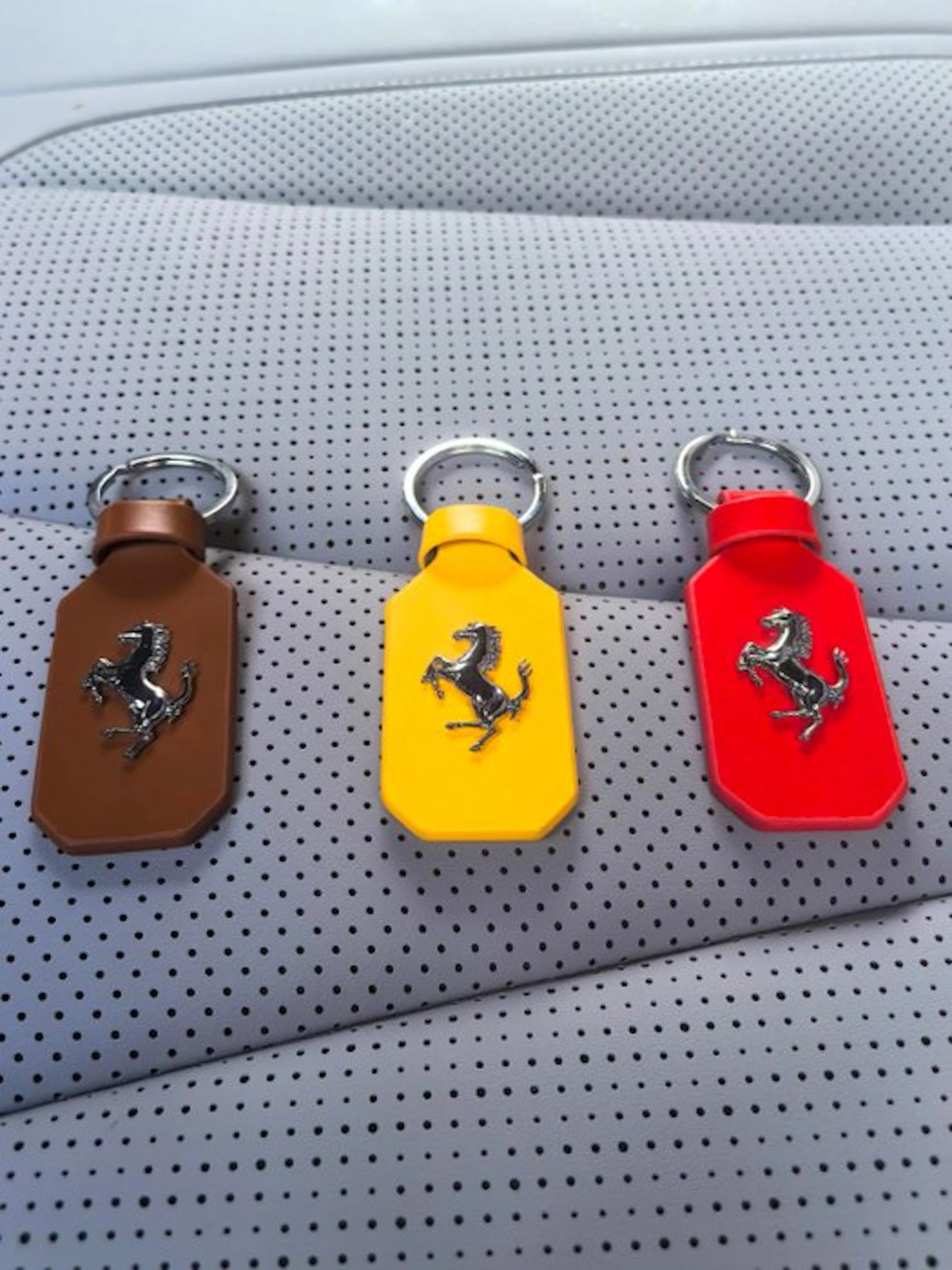 3x Leather Key Chain Set for Ferrari Original - Ferrari - 3D Cavallino Rampante
