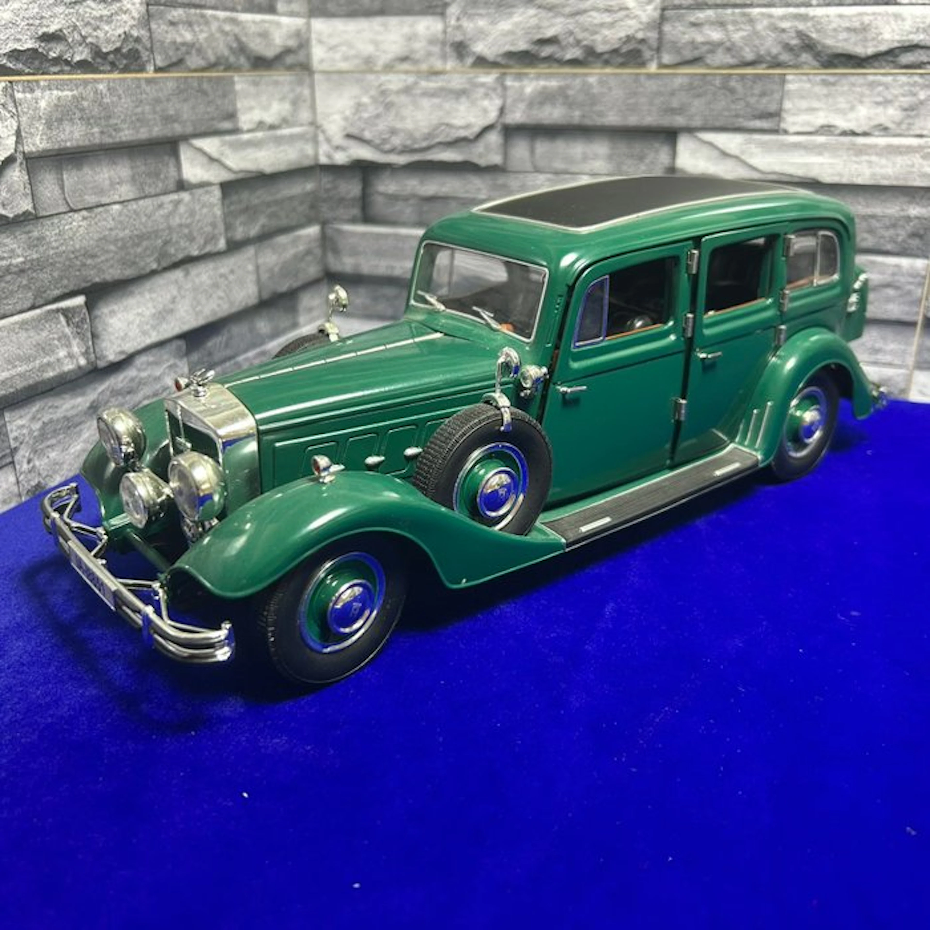 Ricko 1:18 - Model car - Horch 851 Pullman (1935)