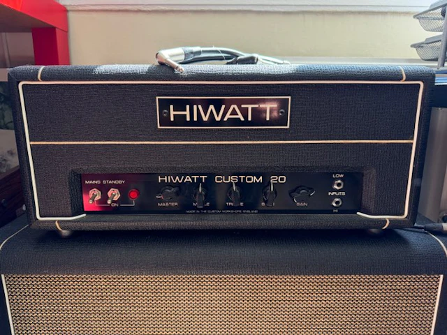 HIWATT - Number of items: 1 - Guitar amplifier - United Kingdom - 2006