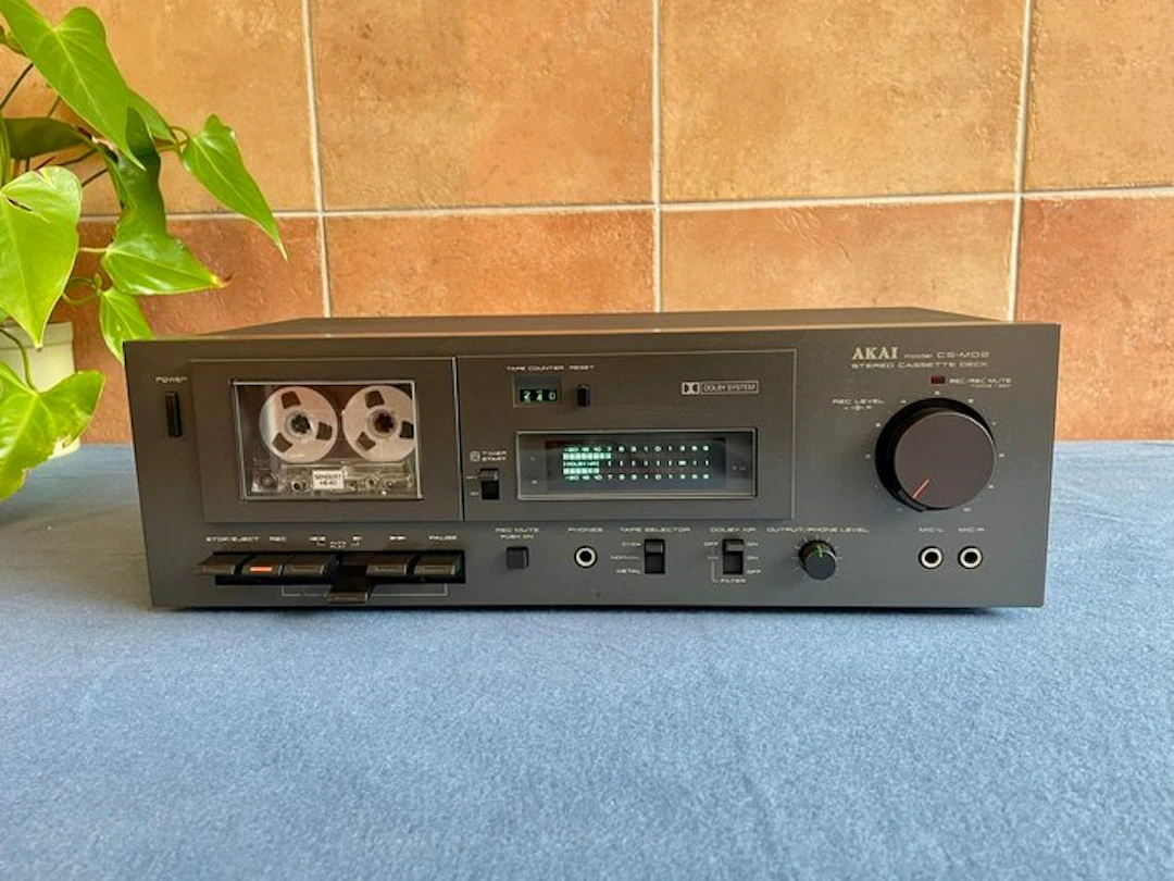 Akai - CS-M02 / 2-Head Single Stereo Audio-cassette deck