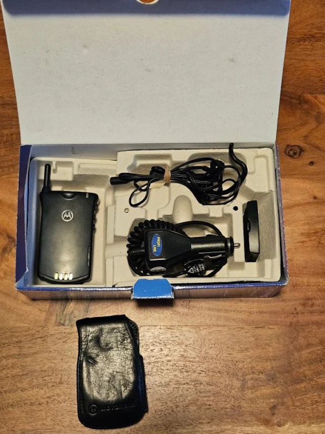 Motorola - Mobile phone - In original box