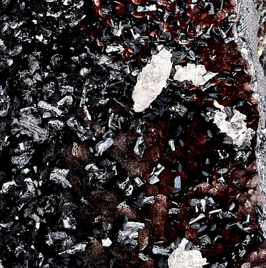 Wonderful NEW Manganite and Calcite on Turgite from...