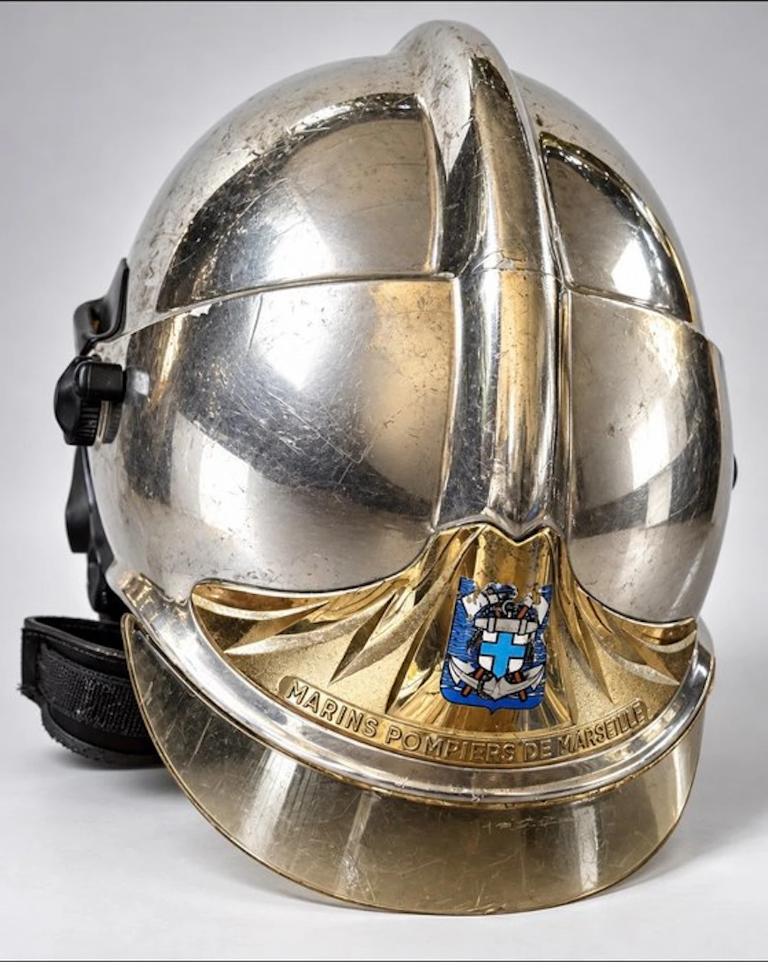 France - Military helmet - MSA Gallet F1 Firefighter...