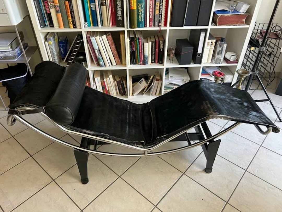 Cassina - Le Corbusier - Daybed - LC4 - Calfskin - Serial Number 1684!