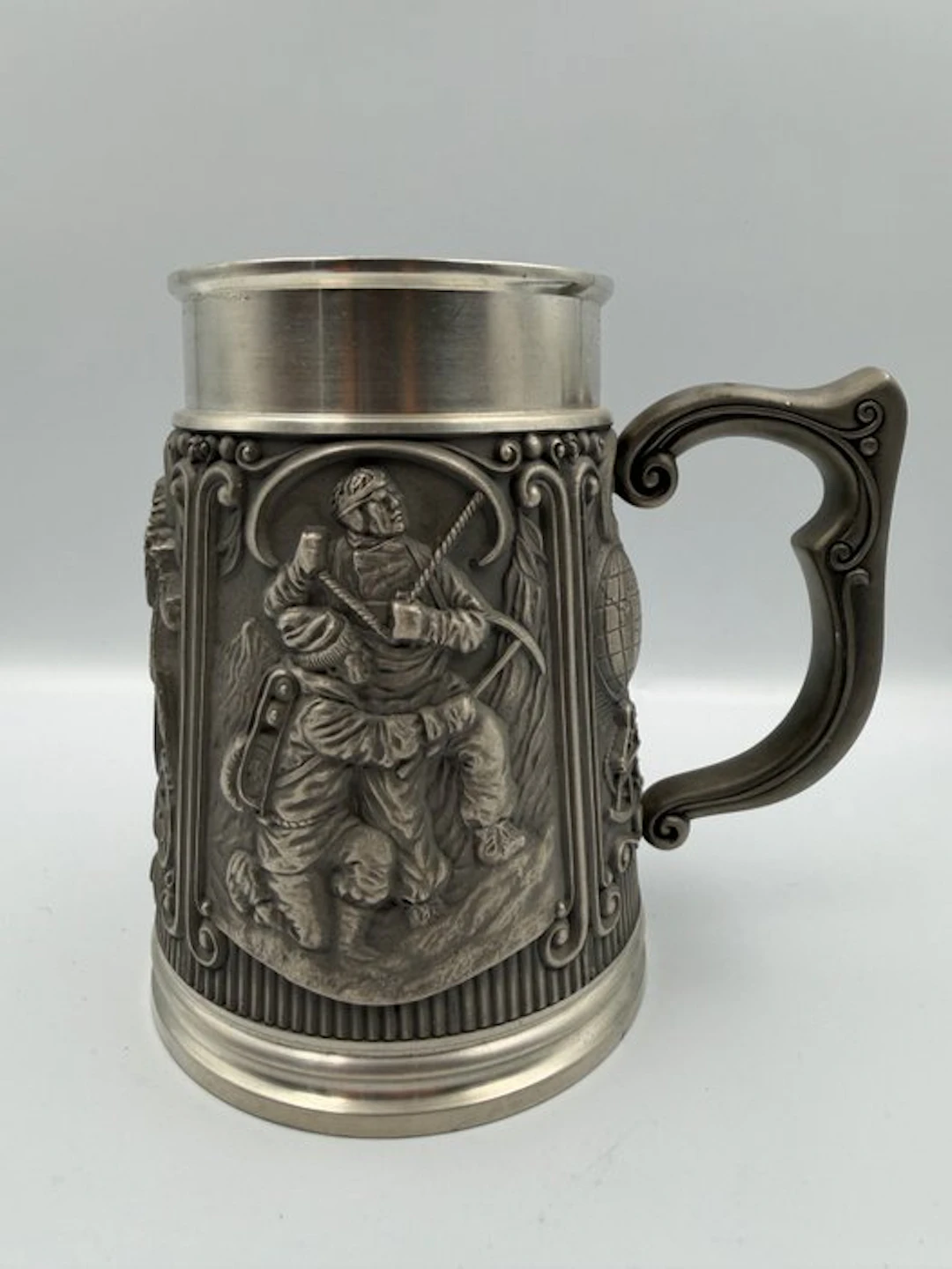 Franklin Mint - chopes commémoratives en étain – Éditions...