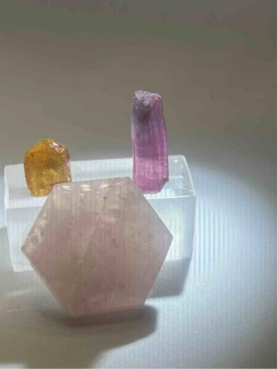 Lot of various items - Height: 3.5 cm - Width: 3.5 cm- 32 g - (3)