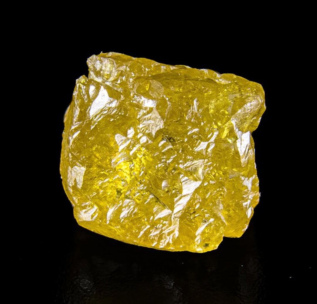 DIAMOND Fancy Intense Yellow - EXCEPTIONAL VVS - NO...