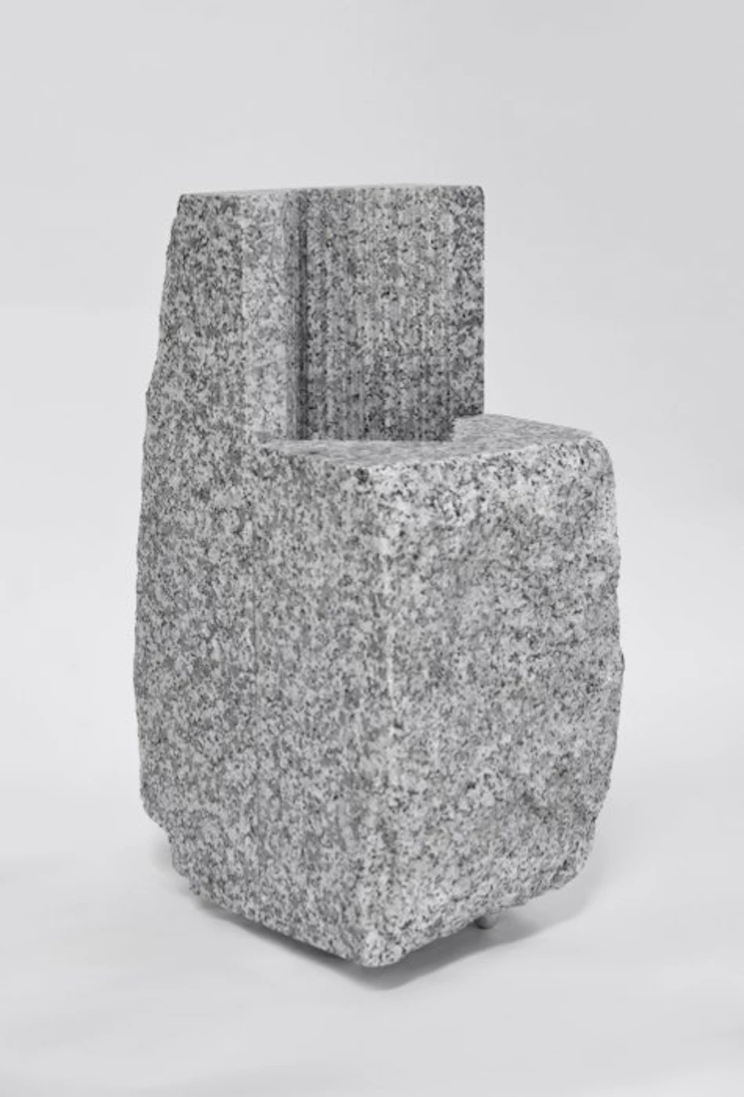 Sénégas Gérard - Pirouette - Flower pot - Granite - Collection "The Sleepers"