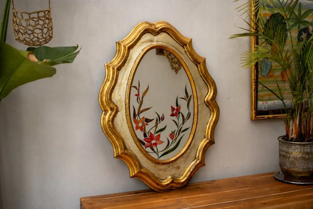 Mirror- Gold and silver wavy frame. - Wood, Glass, Enamel - floral decoration