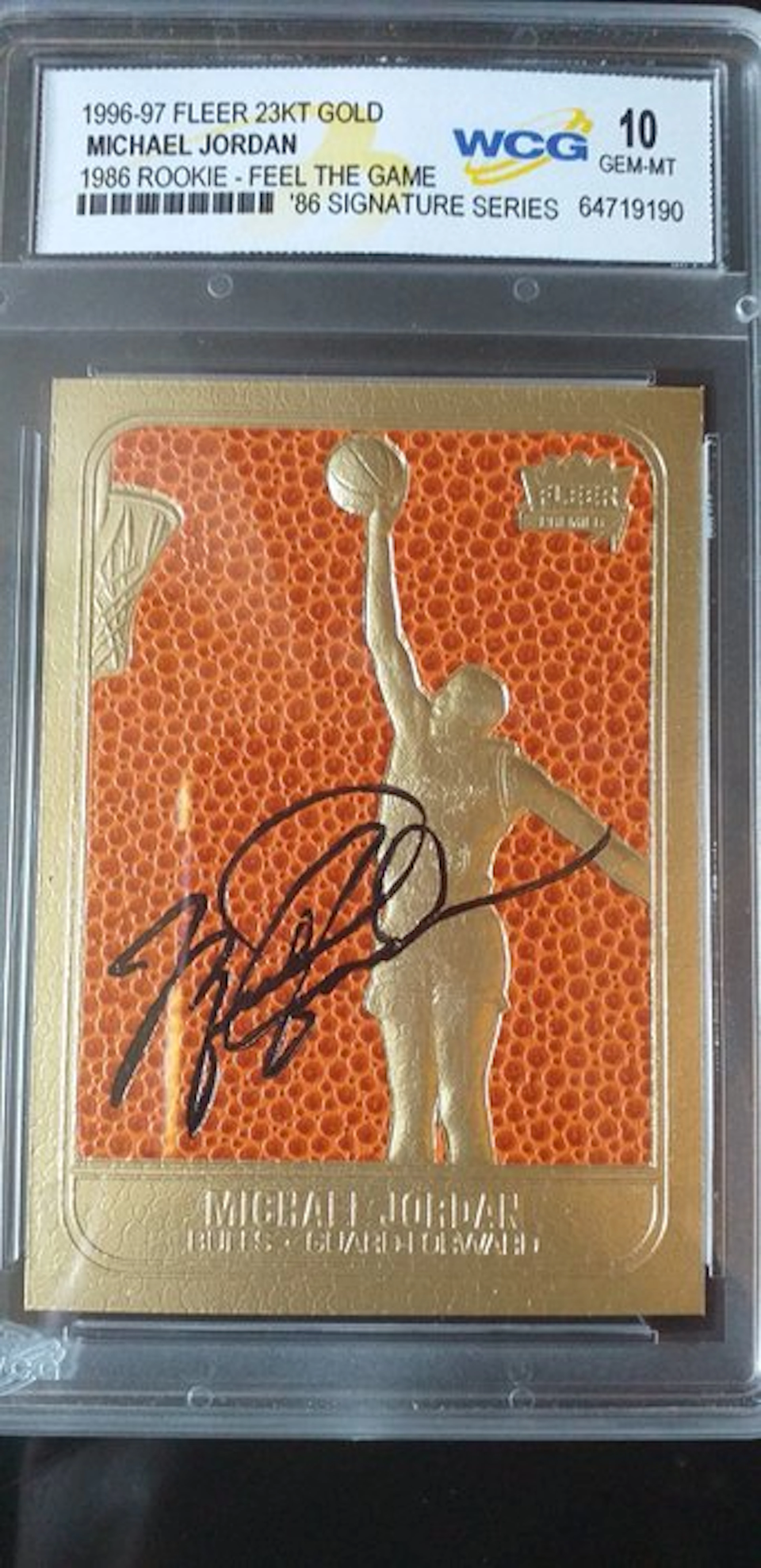 1996/97 Fleer 1996-97 Fleer 23KT Gold Michael Jordan Limited edition