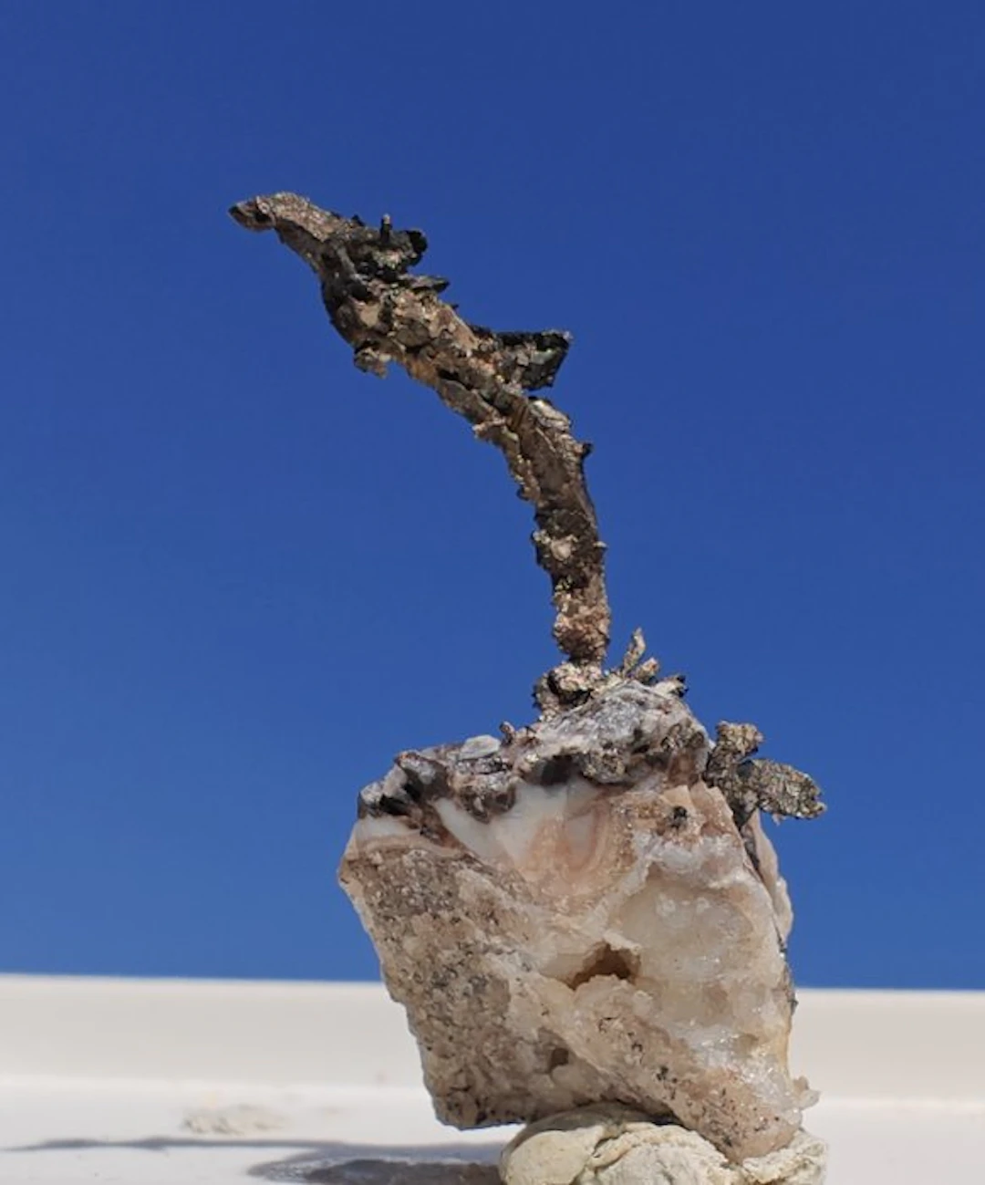 Silver Crystals on matrix - Height: 3 cm - Width: 1 cm- 13 g