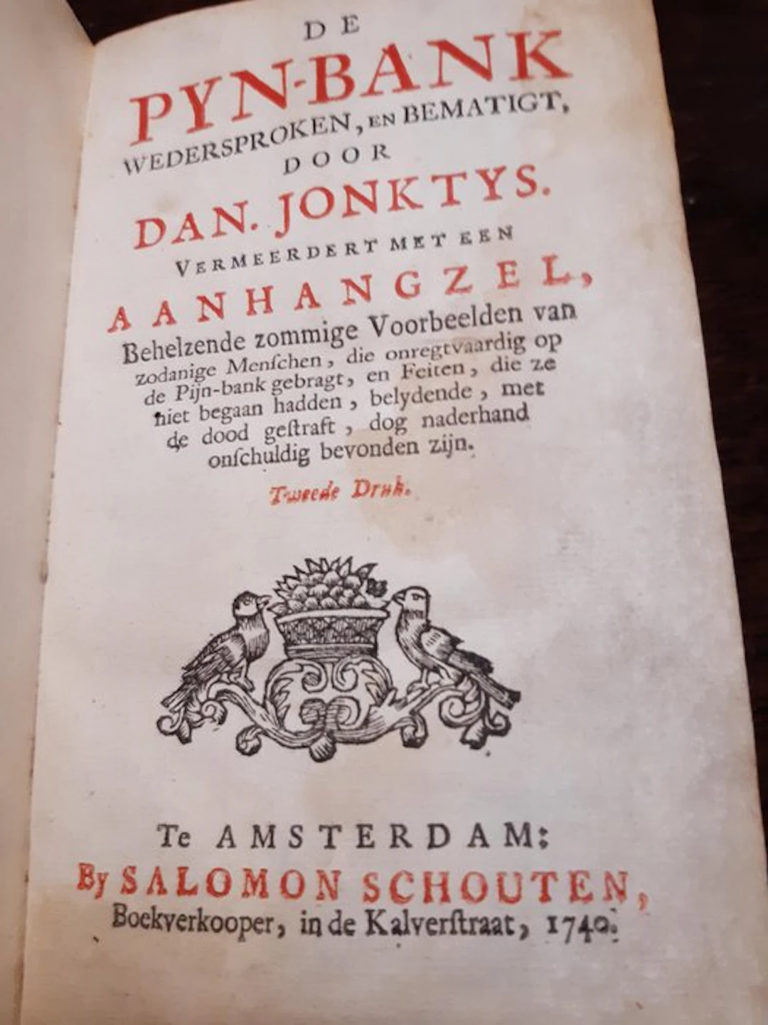 Dan. Jonktys - De pynbank wedersproken