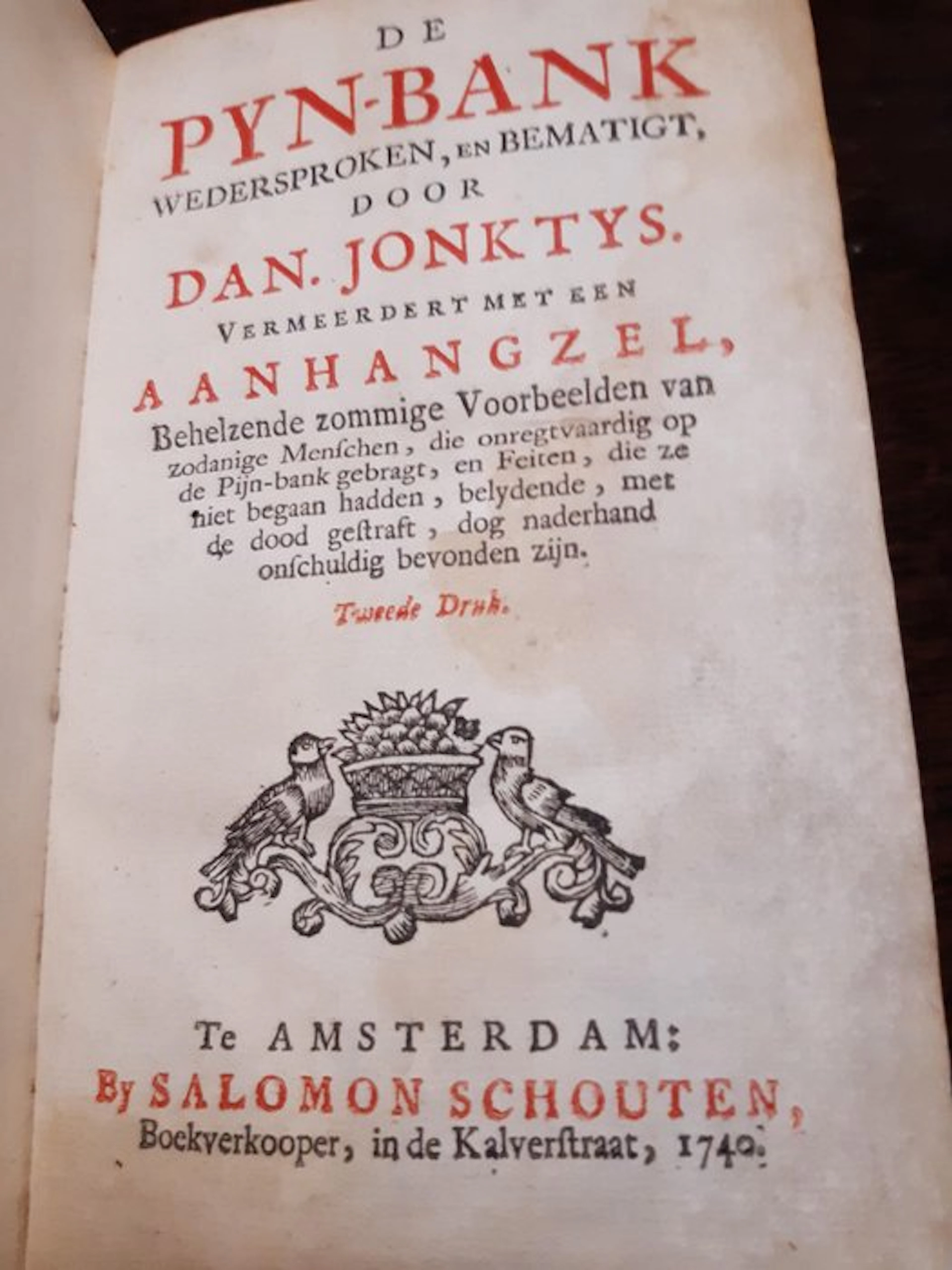 Dan. Jonktys - De pynbank wedersproken