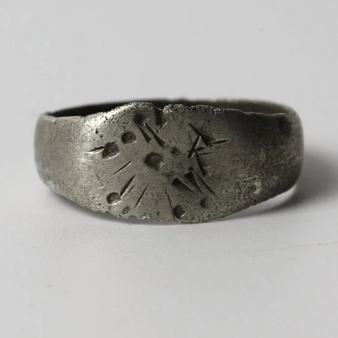 Ancient Roman Silver Ring (No reserve price)