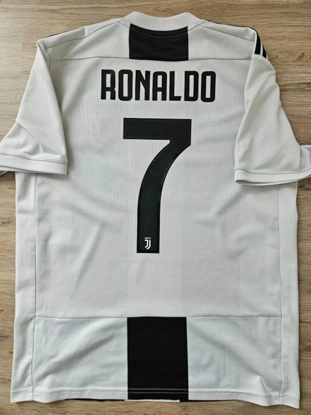 Juventus - Italian Football League - Cristiano Ronaldo - 2018 - Football shirt