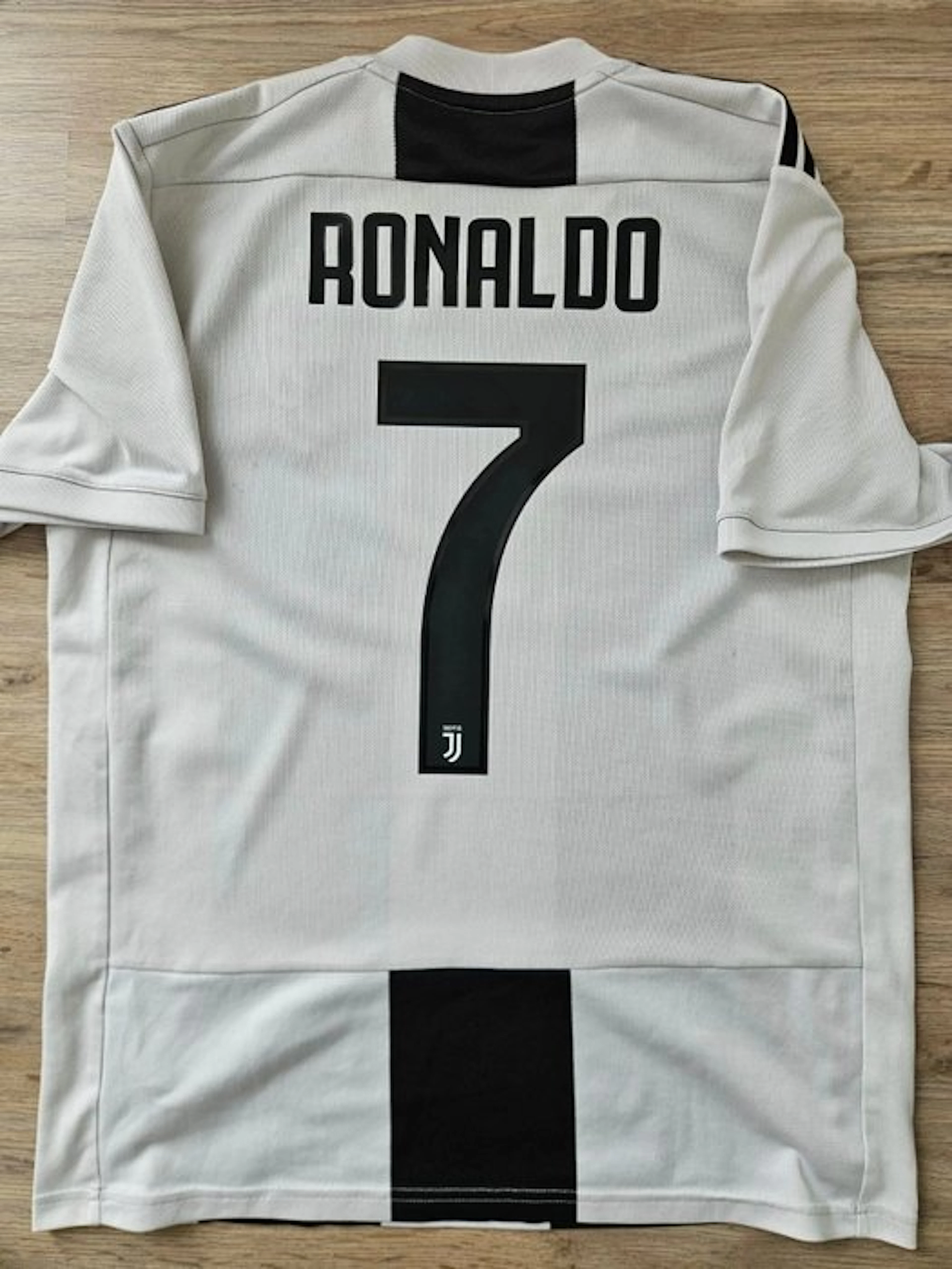 Juventus - Italian Football League - Cristiano Ronaldo - 2018 - Football shirt