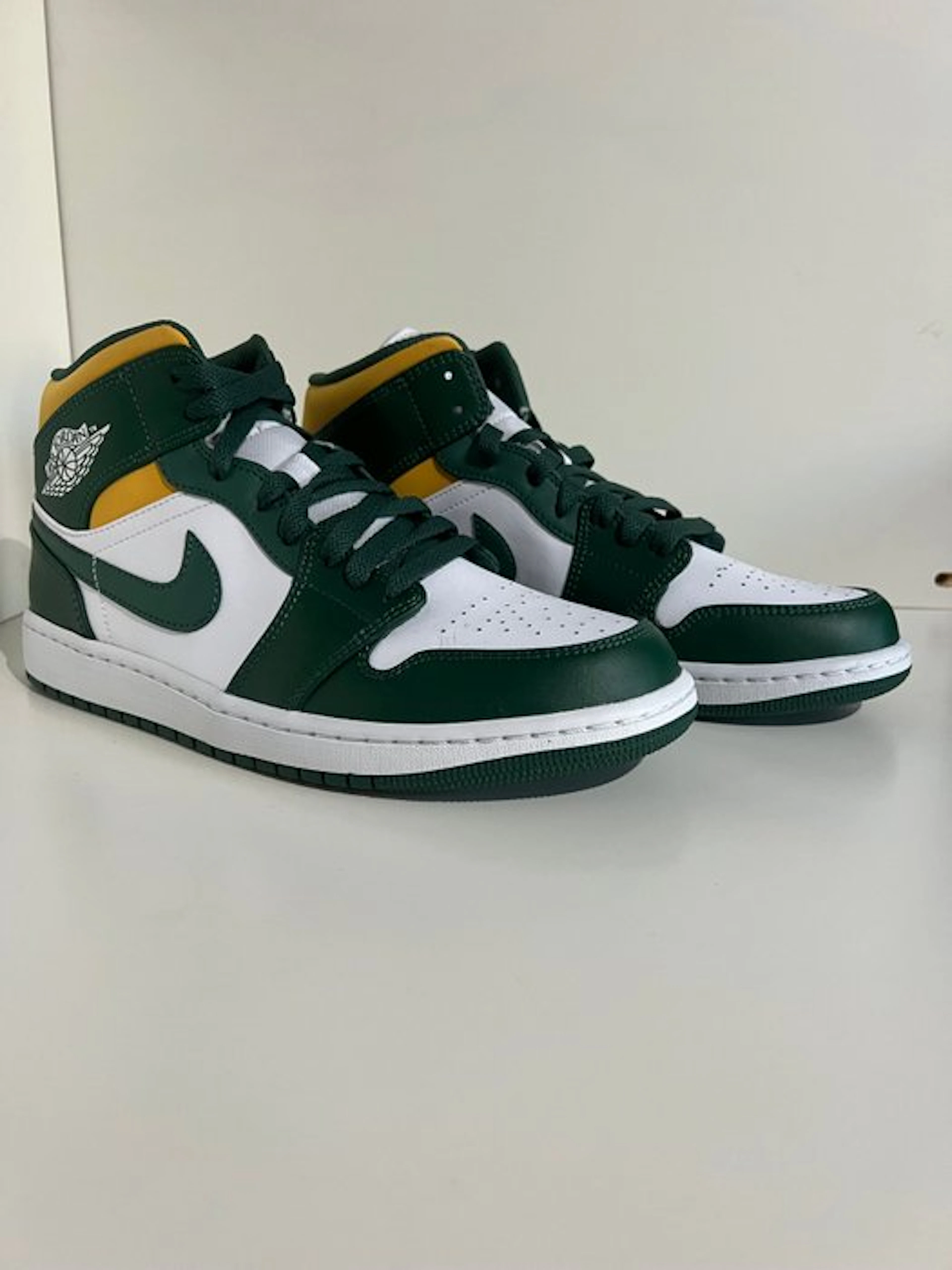 Nike - Air Jordan 1 Mid - Sneakers - Size: EU 42.5 - New with tags