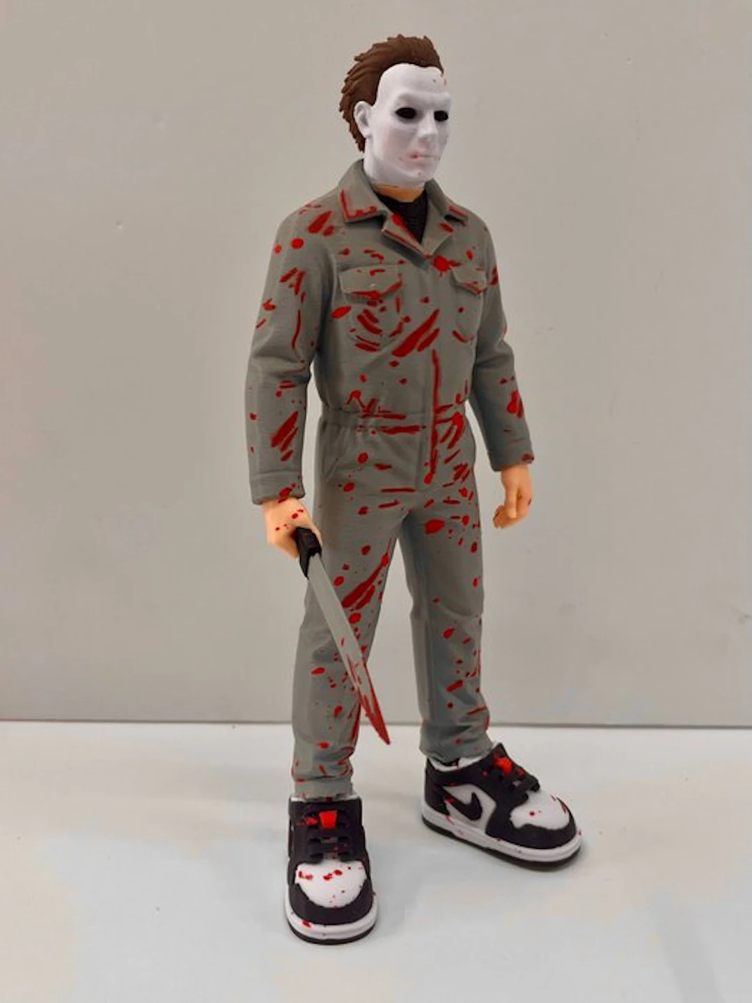 Alvin Silvrants - Statue