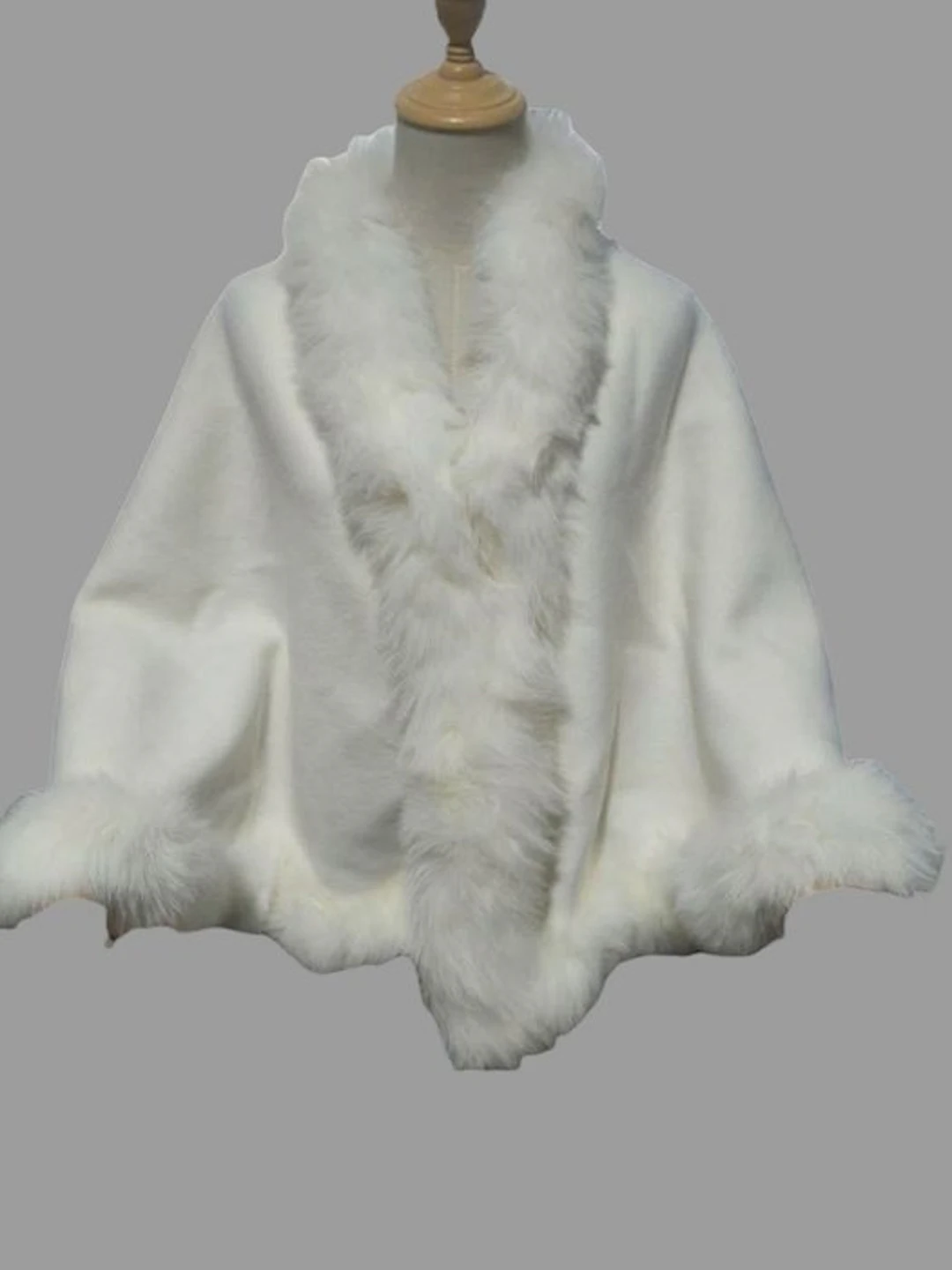 Artisan Furrier - Cape