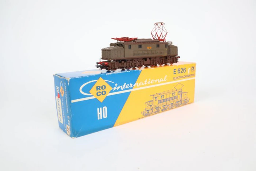 Roco H0 - 04187 - Electric locomotive (1) - E626 (defect) - FS