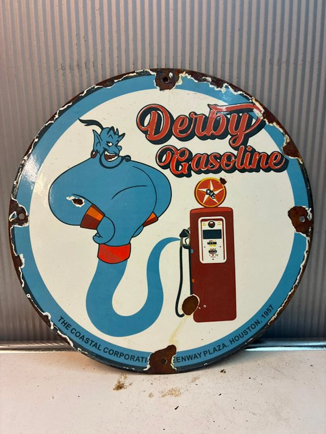 Derby Gasoline – Disney Aladdin Genie – Rond emaille...