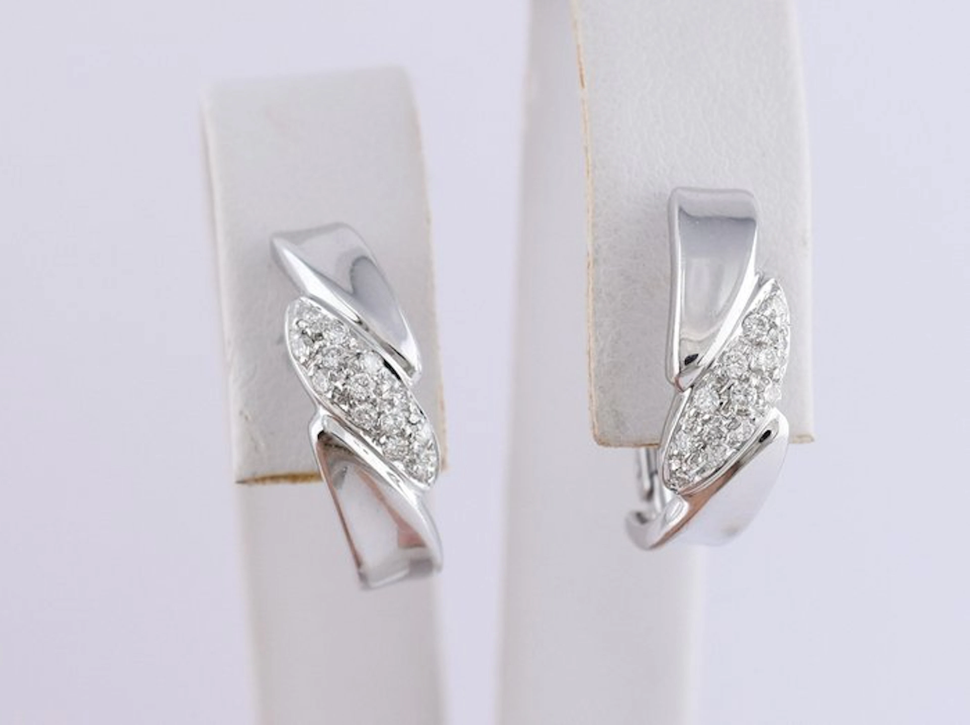 Damiani - Earrings - 18 kt. White gold Diamond (Natural) - Diamond - 18K gold