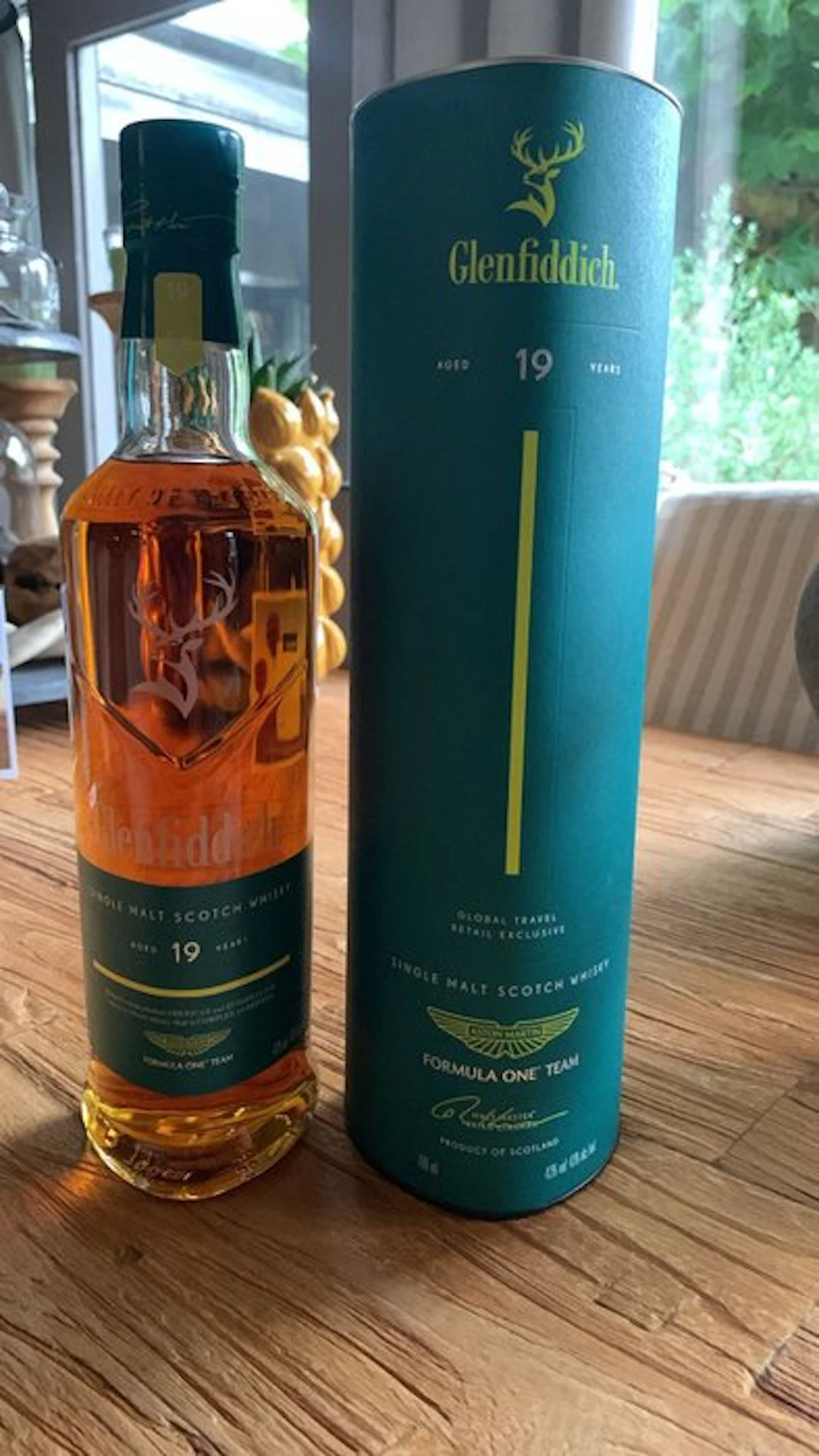 Glenfiddich 19 years old Aston Martin Formula One Team...