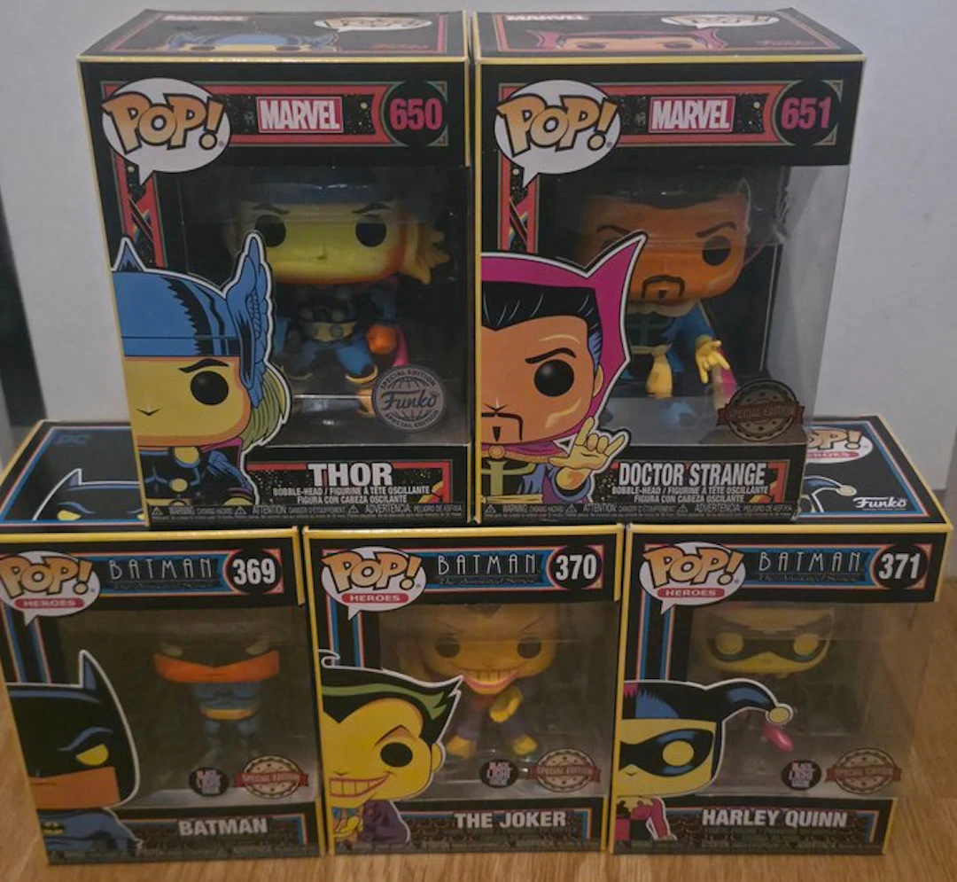 Funko - Funko Pop - Lot de 5! Black Light Special Edition - Marvel & DC