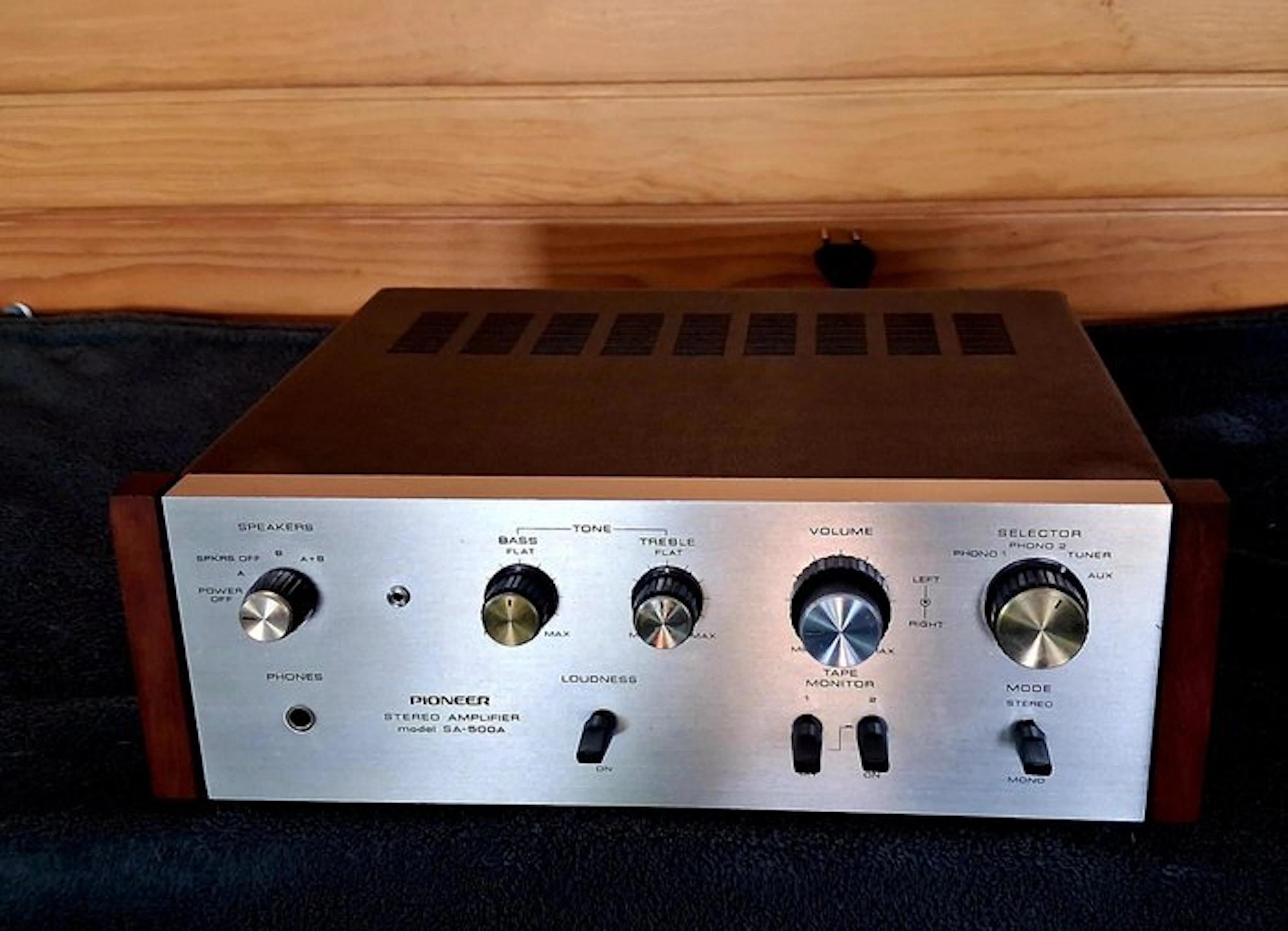 Pioneer - SA-500A Solid state integrated amplifier