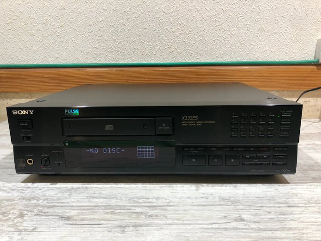 Sony - CDP-X333ES 'Audiophile' Pulse 8D/A Converter CD player