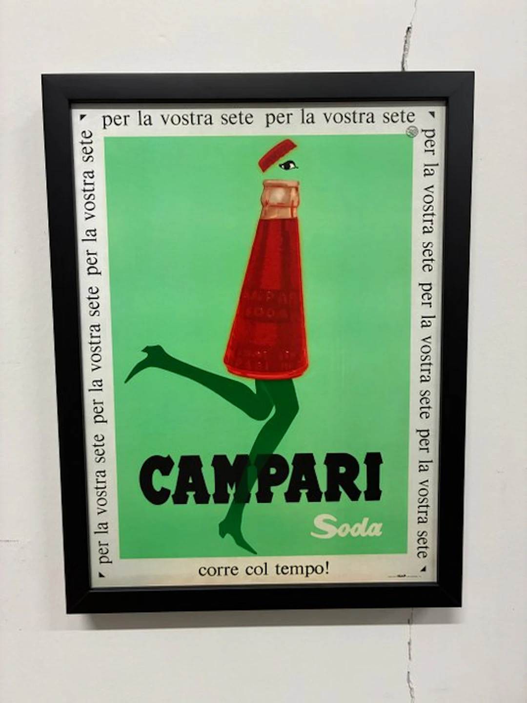 Campari Soda keeps up with the times. - Advertising sign - 3 mm Canson