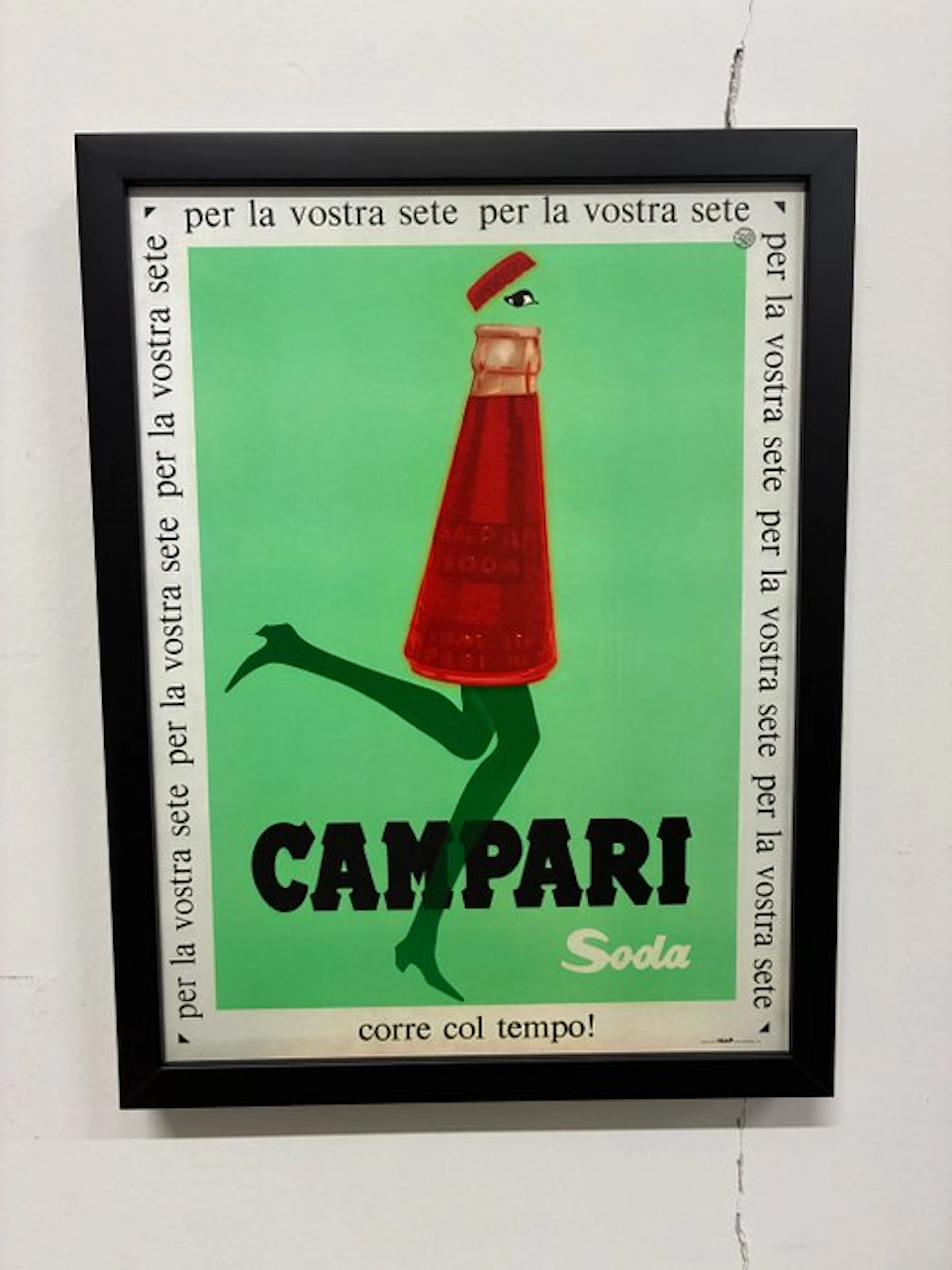 Campari Soda keeps up with the times. - Advertising sign - 3 mm Canson