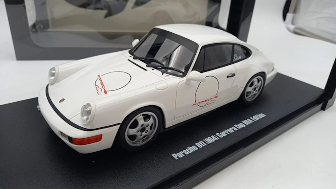 GT Spirit 1:18 - Model car - Porsche 911 (964) Carrera...