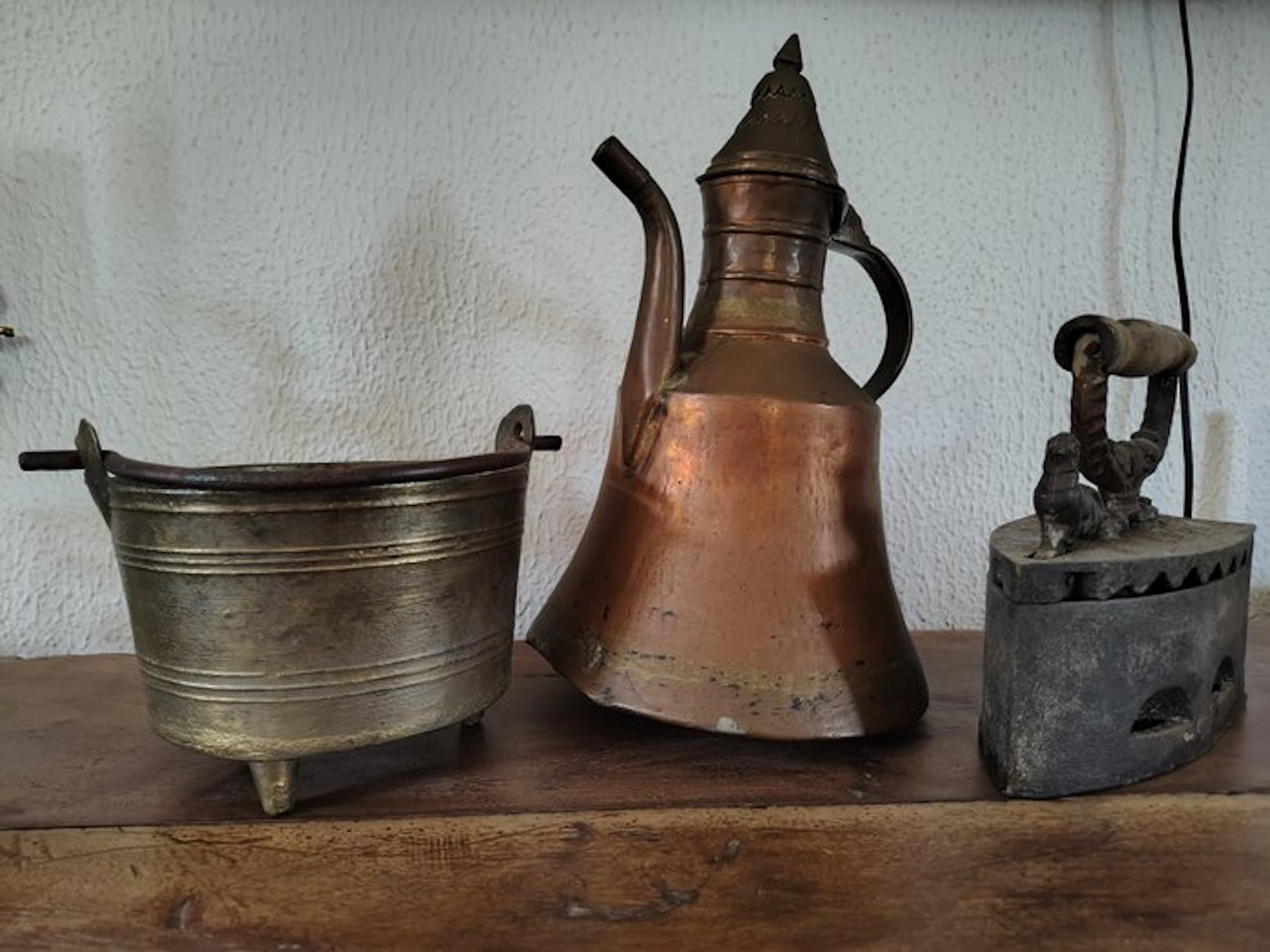 Clothes iron (3) - Brass, cast iron, copper