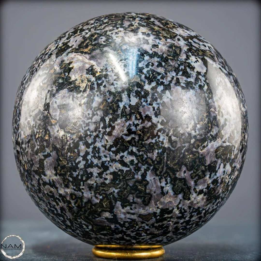 Magical Merlinite sphere – The gate between the worlds of wisdom