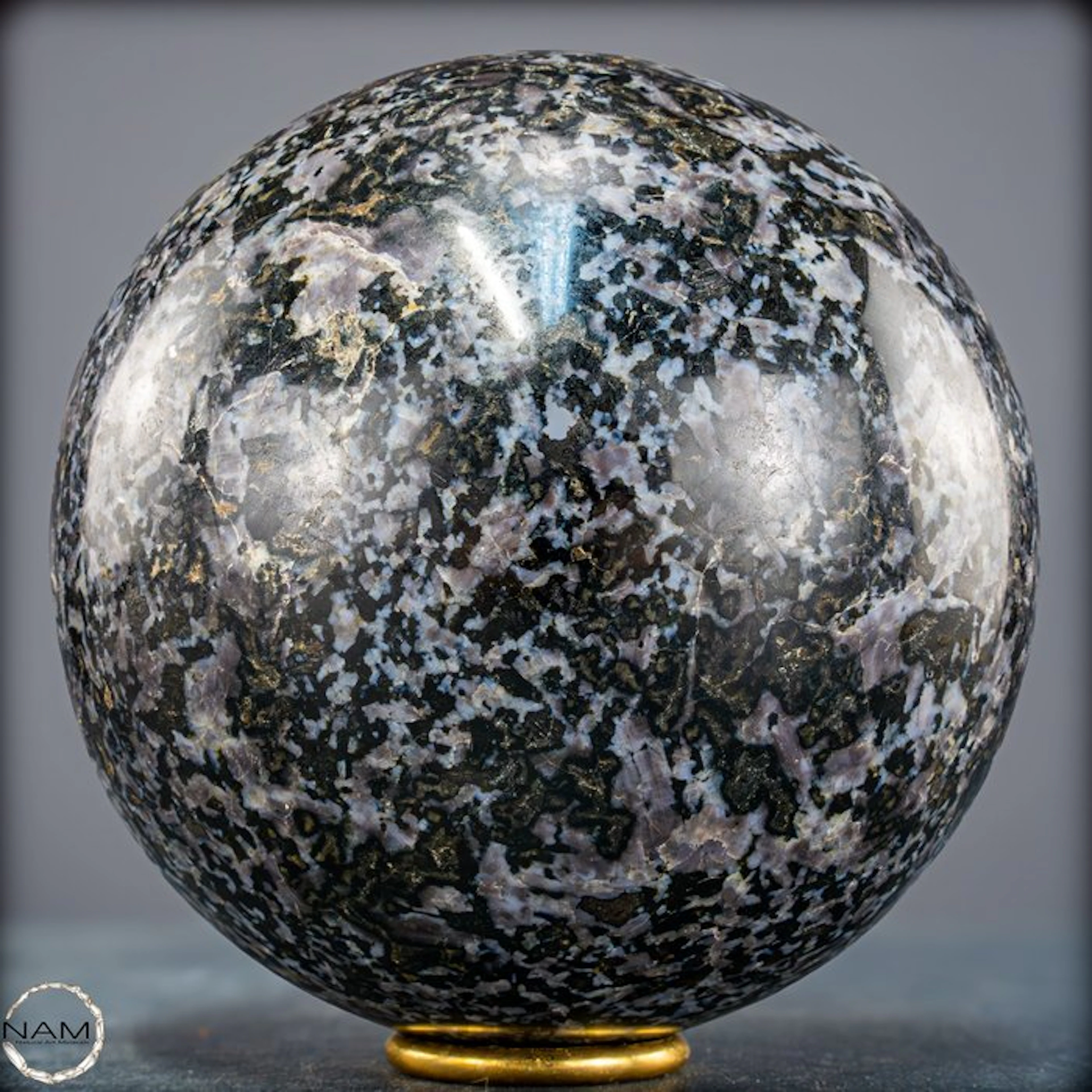 Magical Merlinite sphere – The gate between the worlds of wisdom