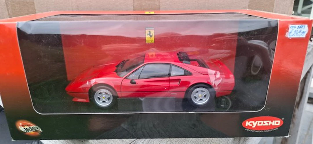 Kyosho 1:18 - Model coupé - Ferrari 308GTB quattrovalvole Red - 1982