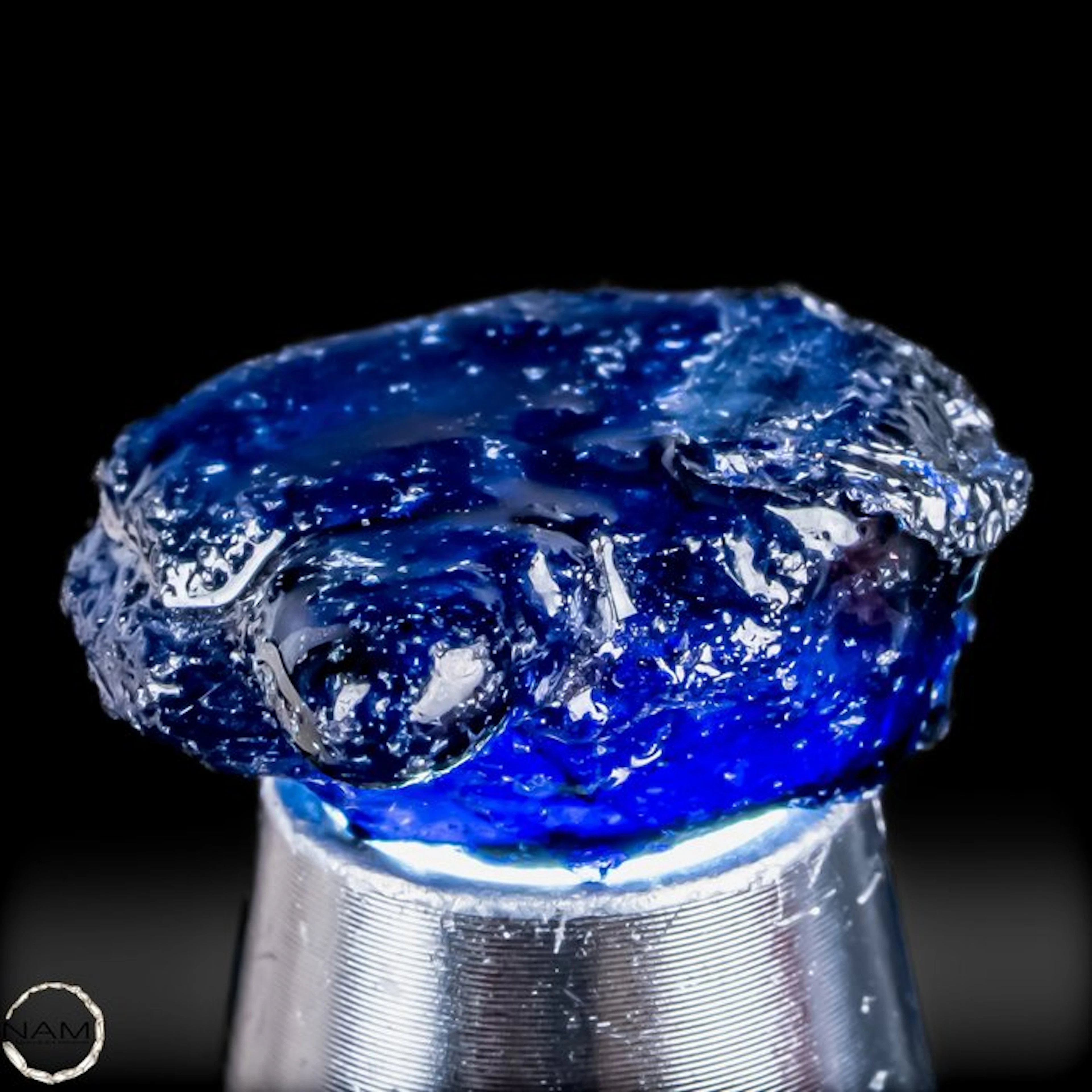 Sapphire crystal in an intense royal blue – A fascinating...