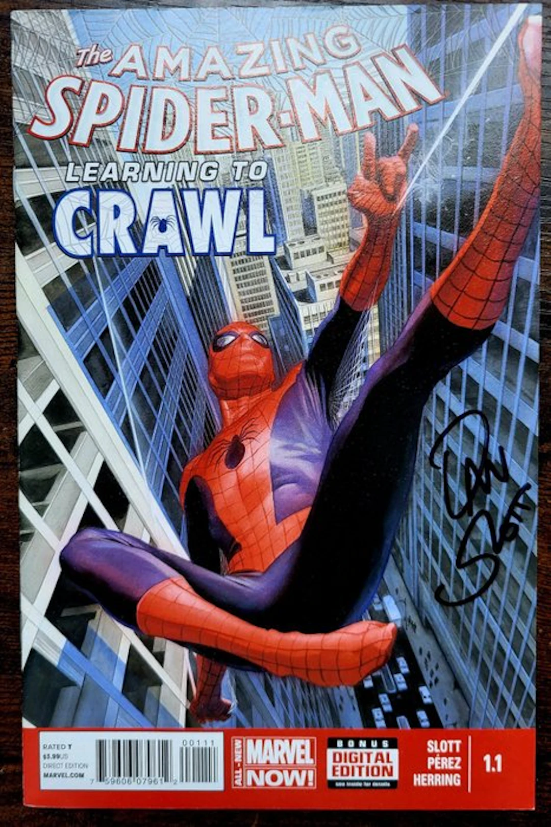 Lots 3 comics signed Spider-Man Vintage 1989-2014...