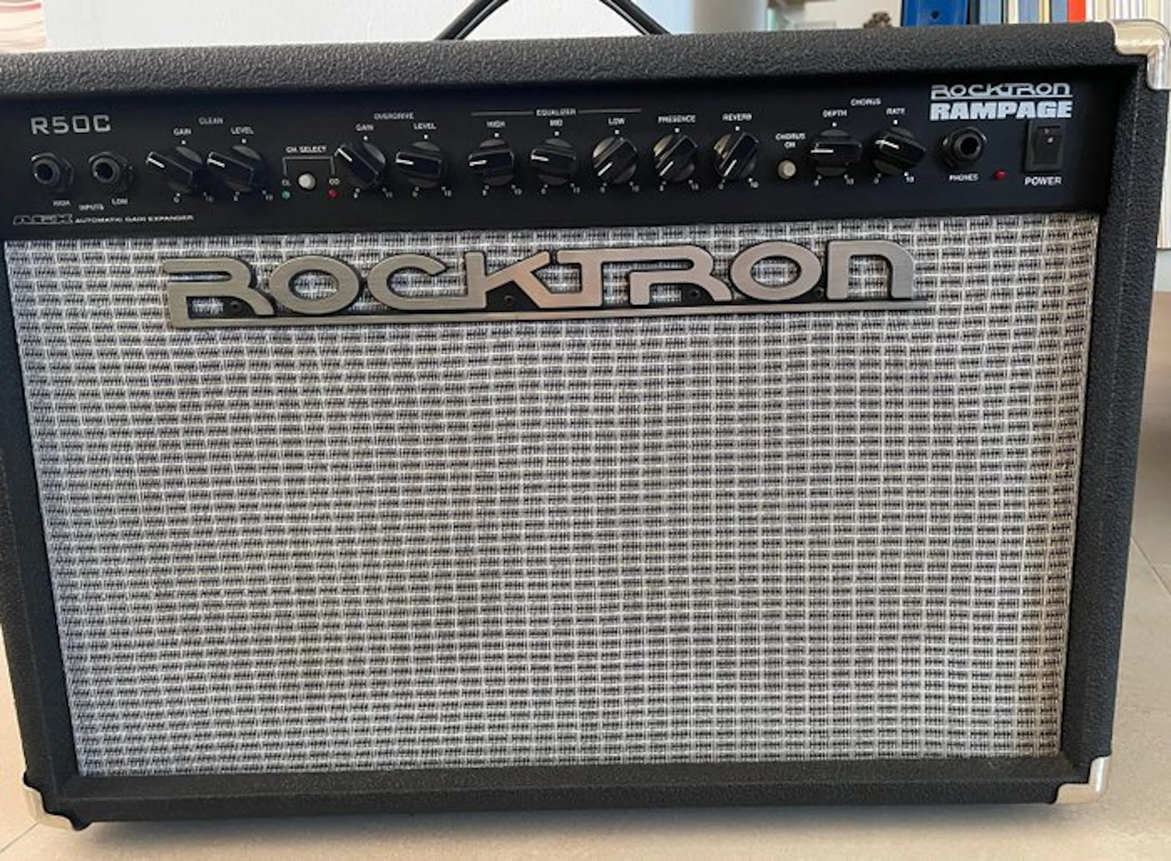 Rocktron RAMPAGE R-50C - Number of items: 1 - Guitar amplifier
