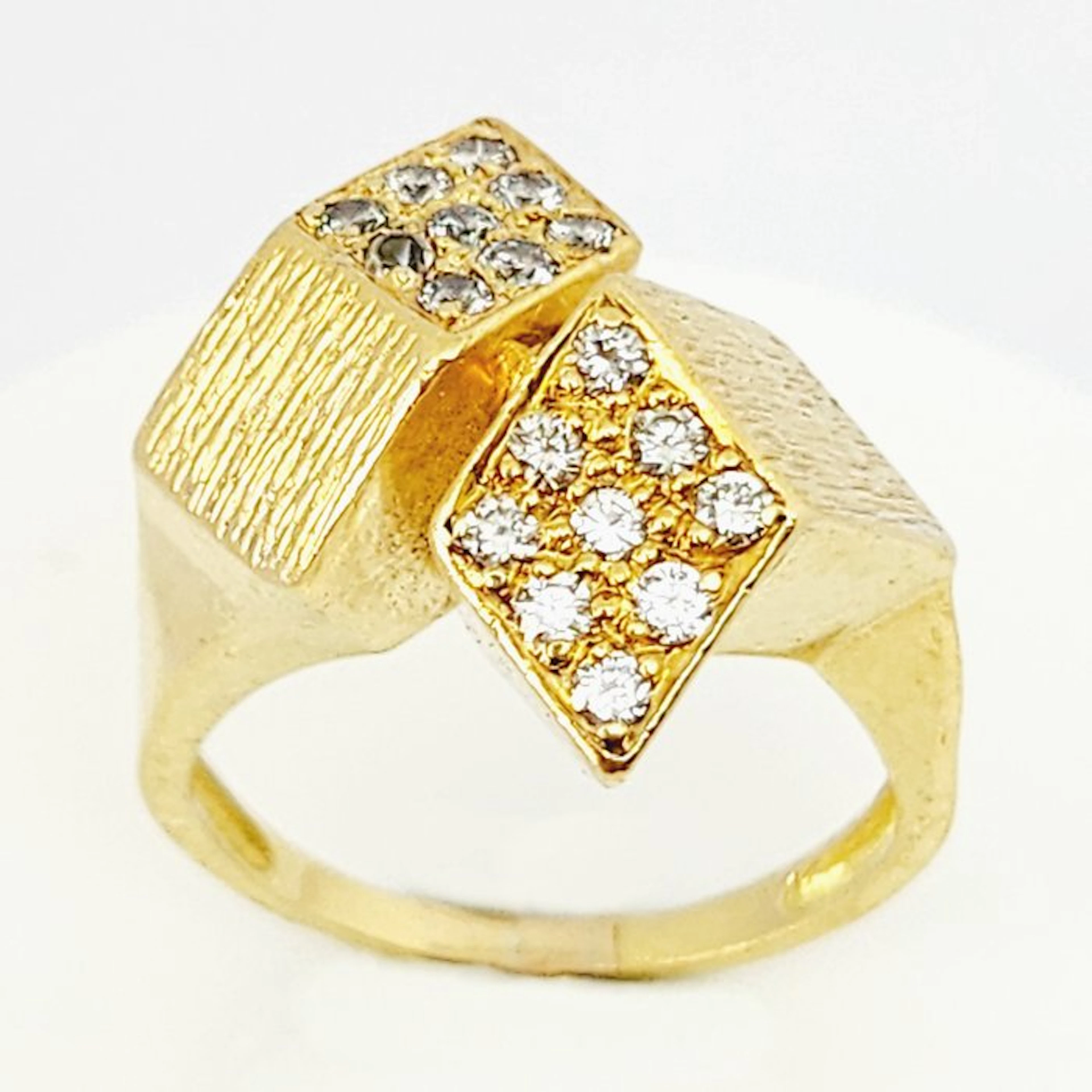 Ring - 18 kt. Yellow gold - 0.63ct. tw. Diamond (Natural)