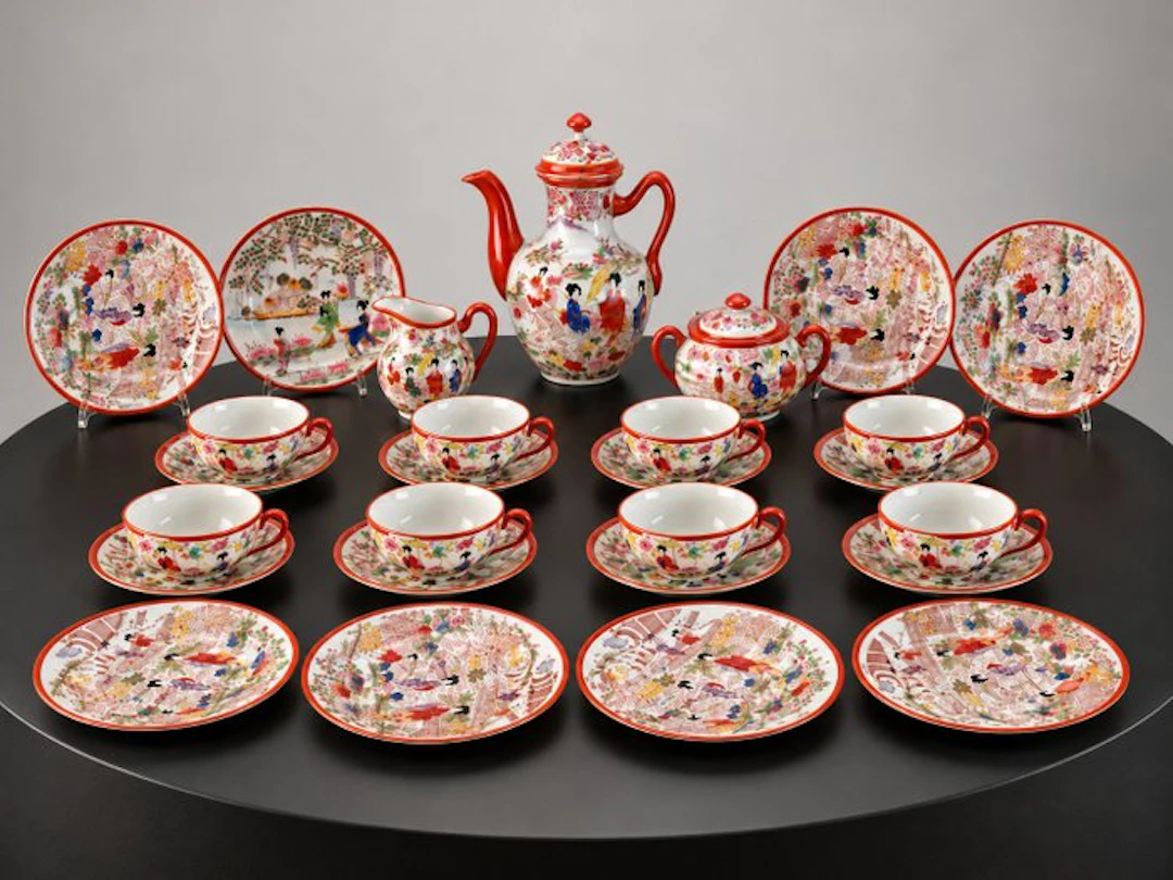 Kutani-stijl - Tea service (30) - Egg porcelain...