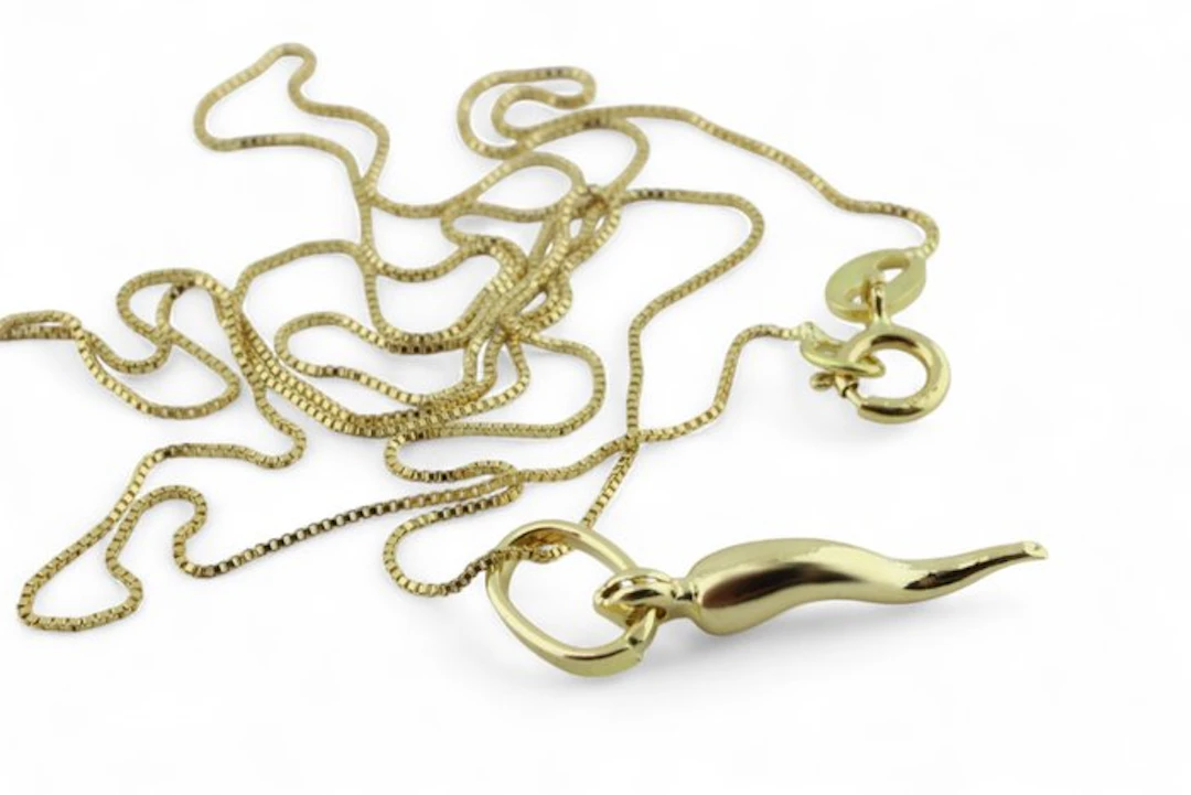 Necklace with pendant - 18 kt. Yellow gold