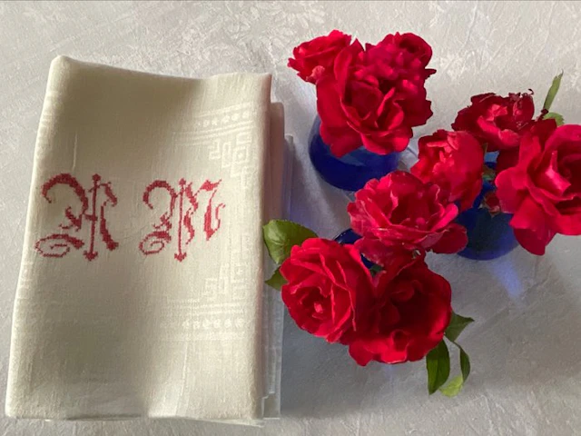 6 late XIXth Century rare damask linen napkins with N.M