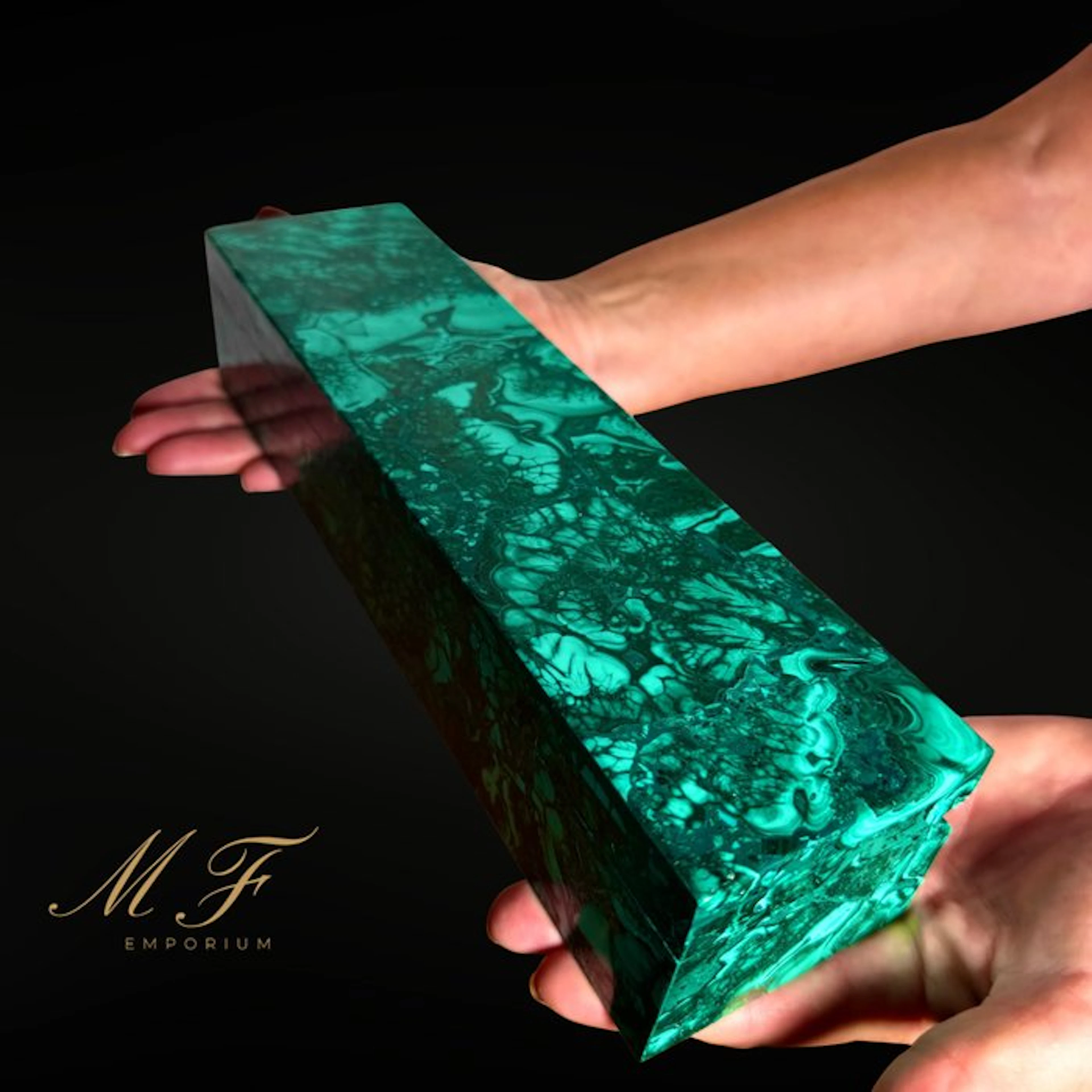 Very large malachite box - top-grade material for an...