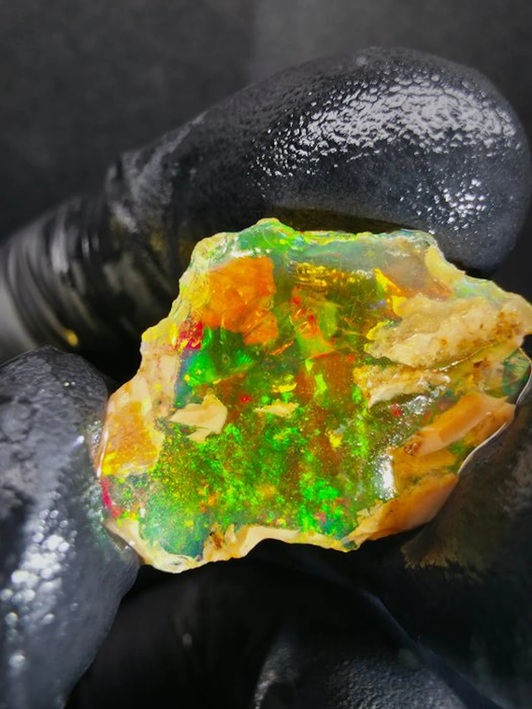 11.25cts Crystal Opal Specimen Rough- 2.24 g