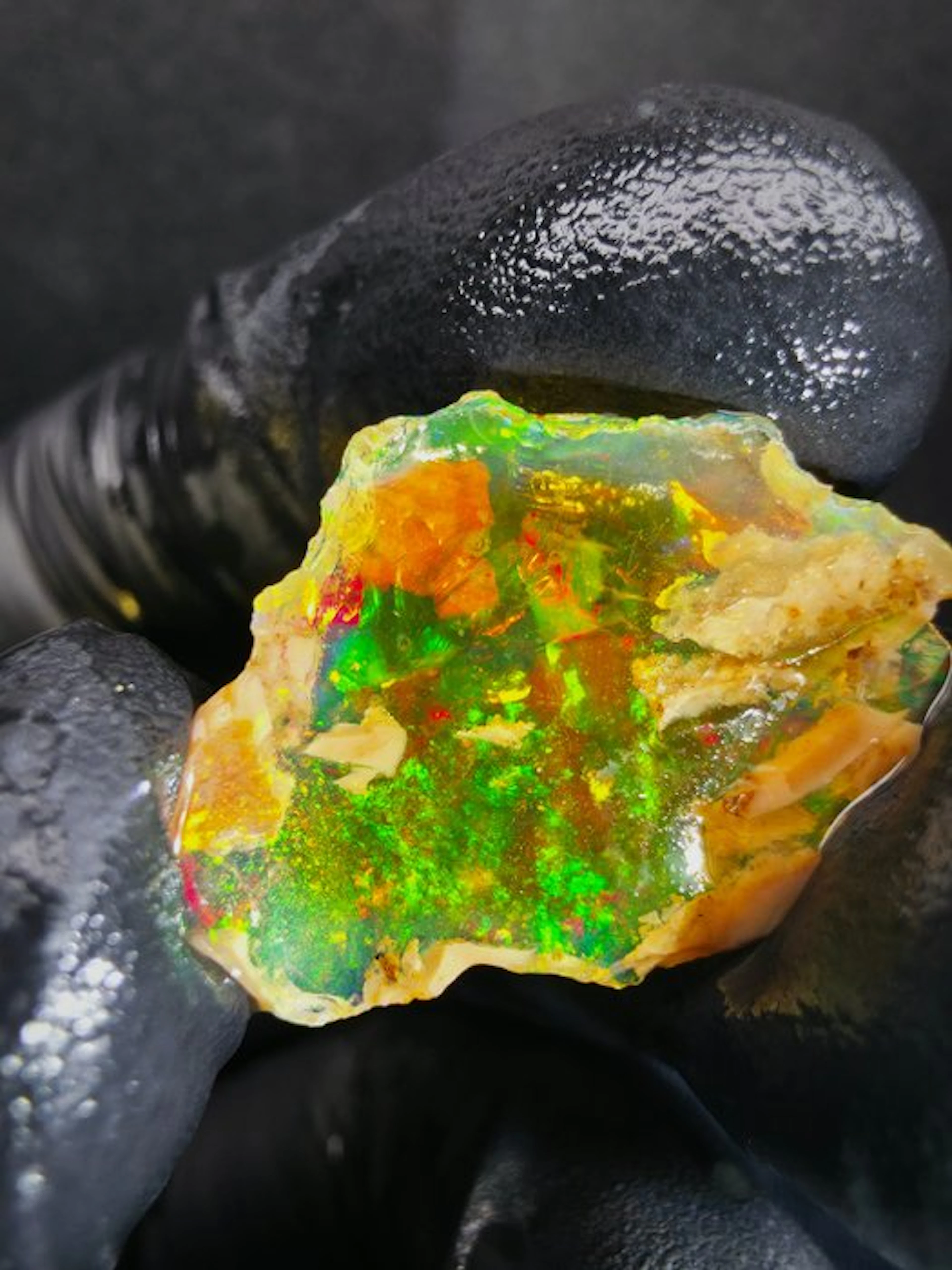 11.25cts Crystal Opal Specimen Rough- 2.24 g