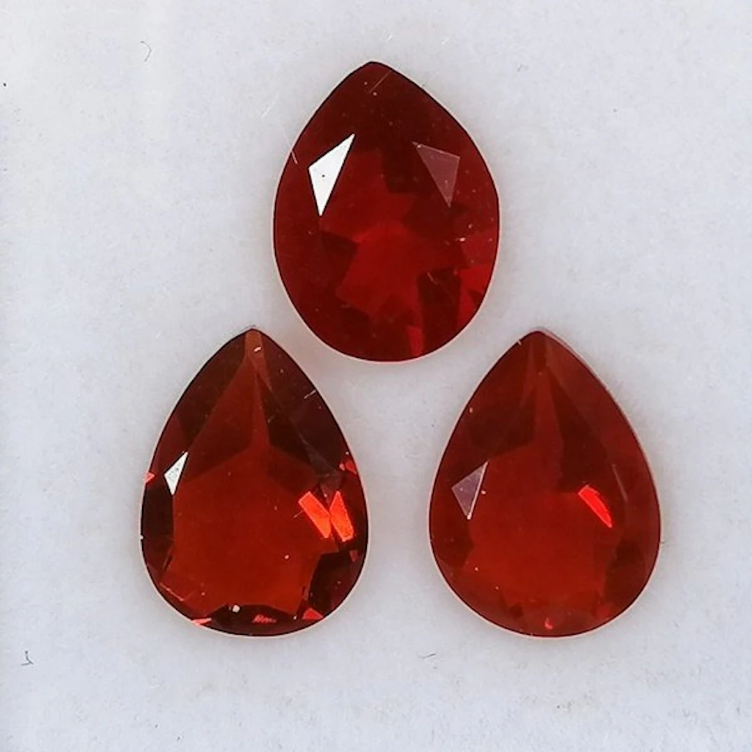 3 pcs Opal - 2.00 ct - Instituto Gemólogico Español (IGE) - No Treatments